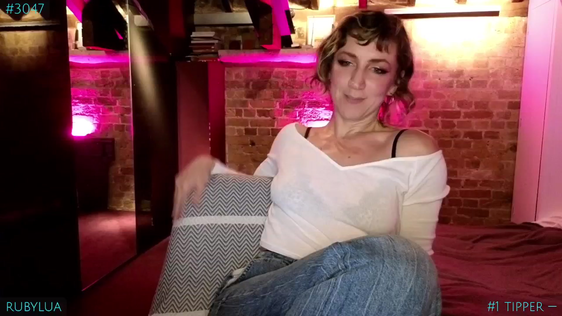 Gallery image thumbnail from Ruby_Lua's myfreecams stream on, 03/22/2025, 24:25 image 1 of 20