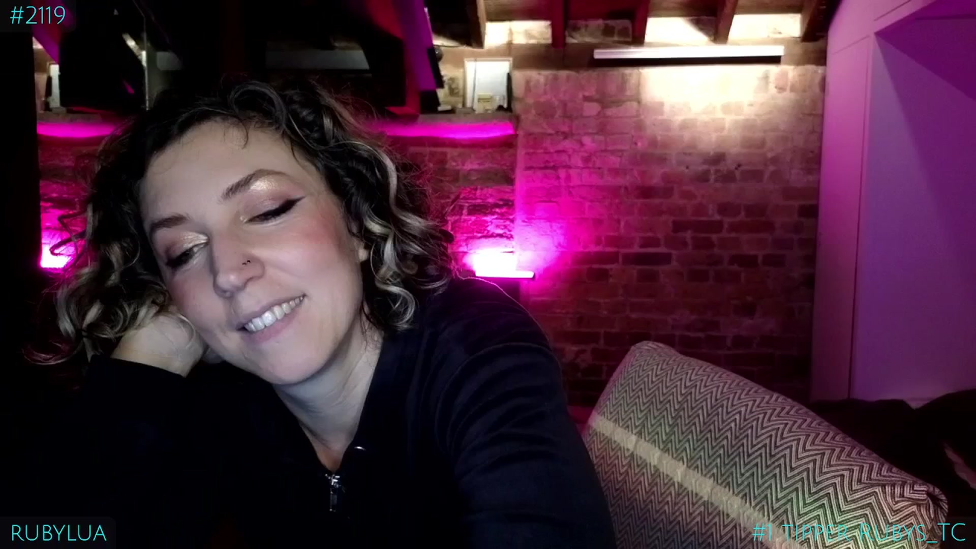 Gallery image thumbnail from Ruby_Lua's myfreecams stream on, 03/22/2025, 20:24 image 8 of 20