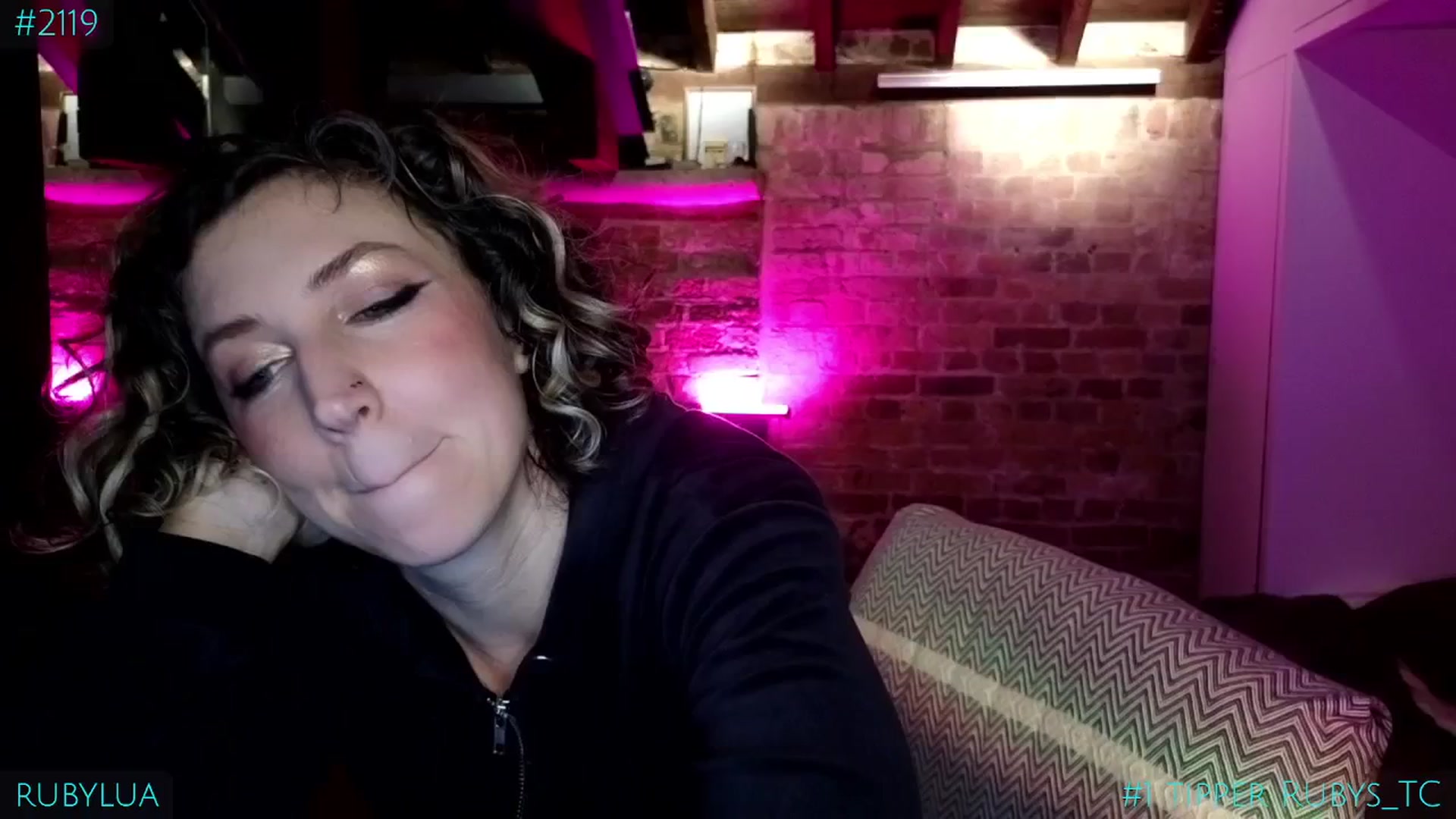 Gallery image thumbnail from Ruby_Lua's myfreecams stream on, 03/22/2025, 20:24 image 7 of 20