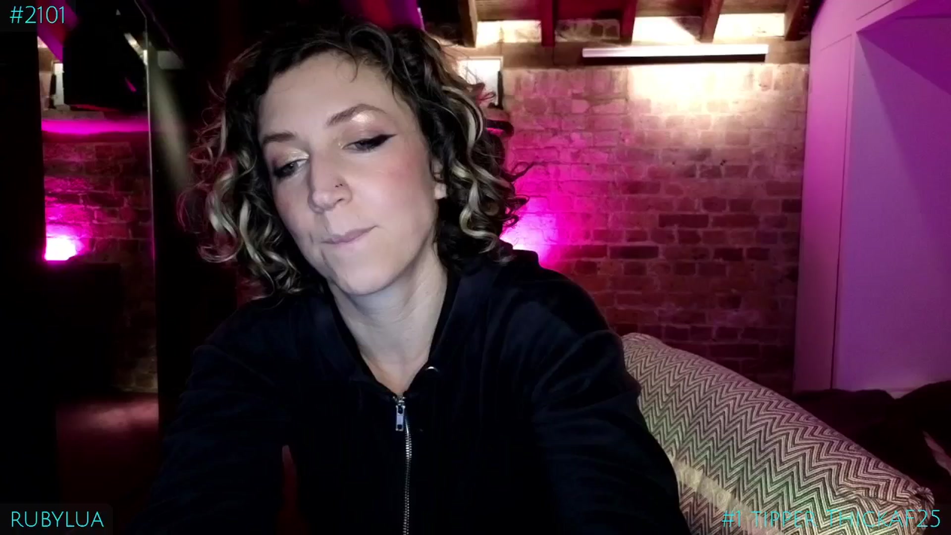 Gallery image thumbnail from Ruby_Lua's myfreecams stream on, 03/22/2025, 20:24 image 19 of 20