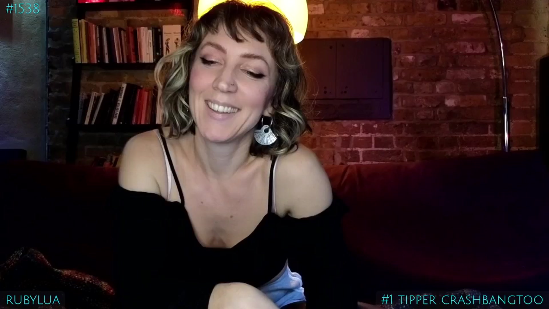 Gallery image thumbnail from Ruby_Lua's myfreecams stream on, 03/30/2025, 20:38 image 3 of 20