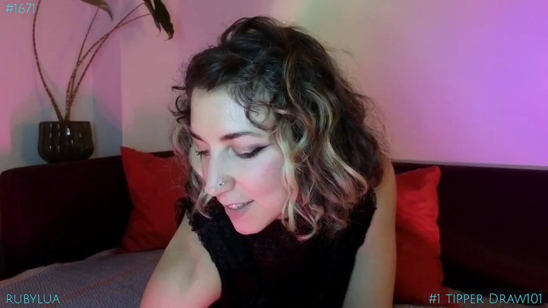 Gallery image thumbnail from Ruby_Lua's myfreecams stream on, 05/09/2025, 23:01 image 6 of 20