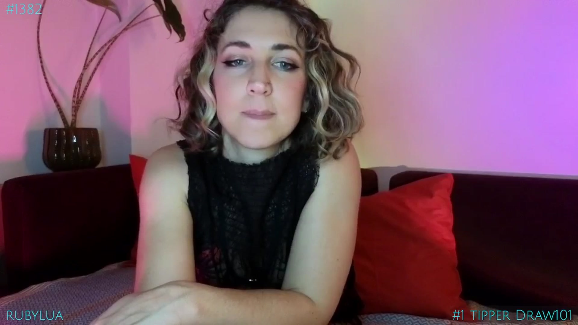 Gallery image thumbnail from Ruby_Lua's myfreecams stream on, 05/09/2025, 23:01 image 9 of 20