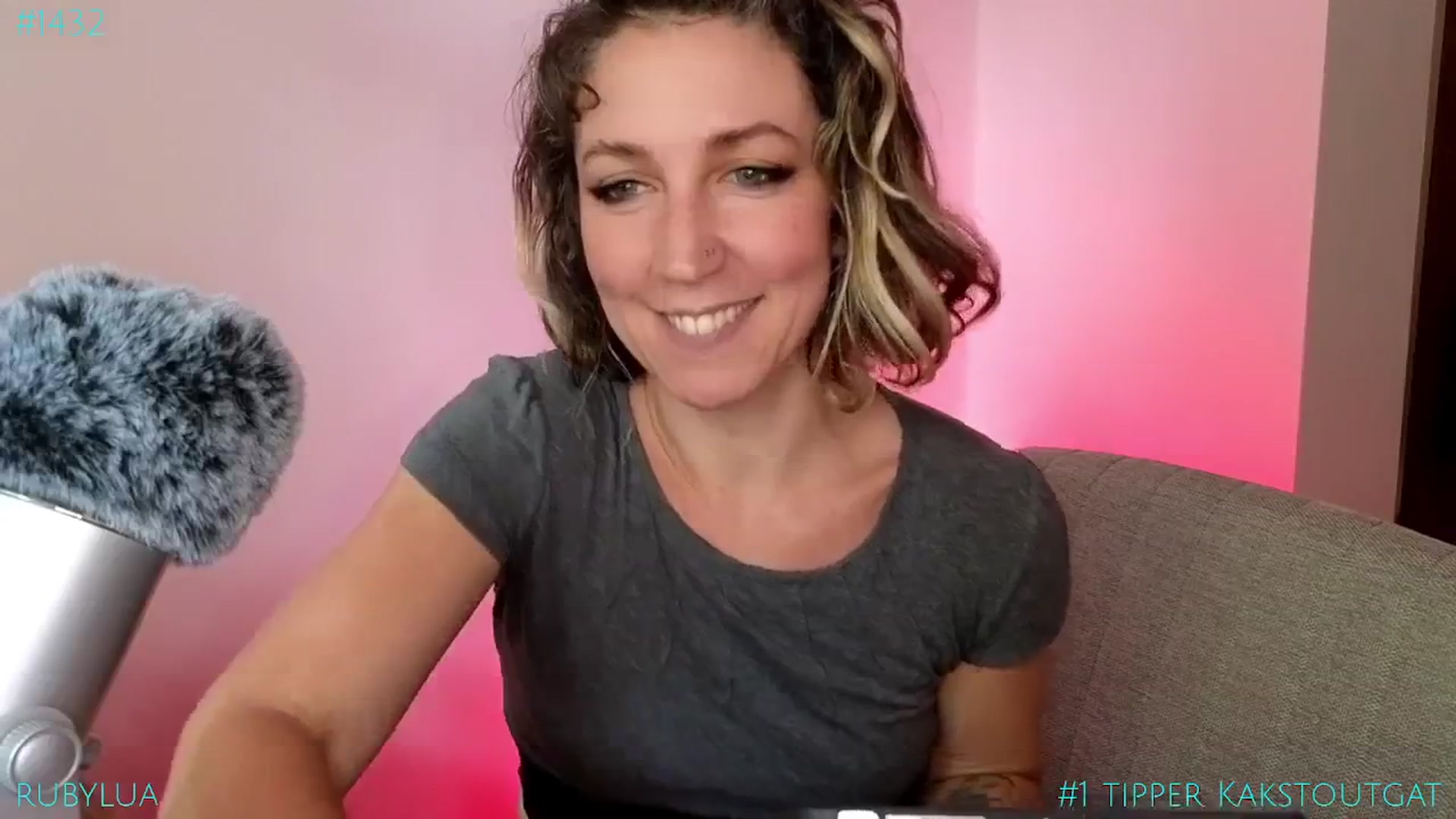 Gallery image thumbnail from Ruby_Lua's myfreecams stream on, 07/29/2025, 13:24 image 15 of 20