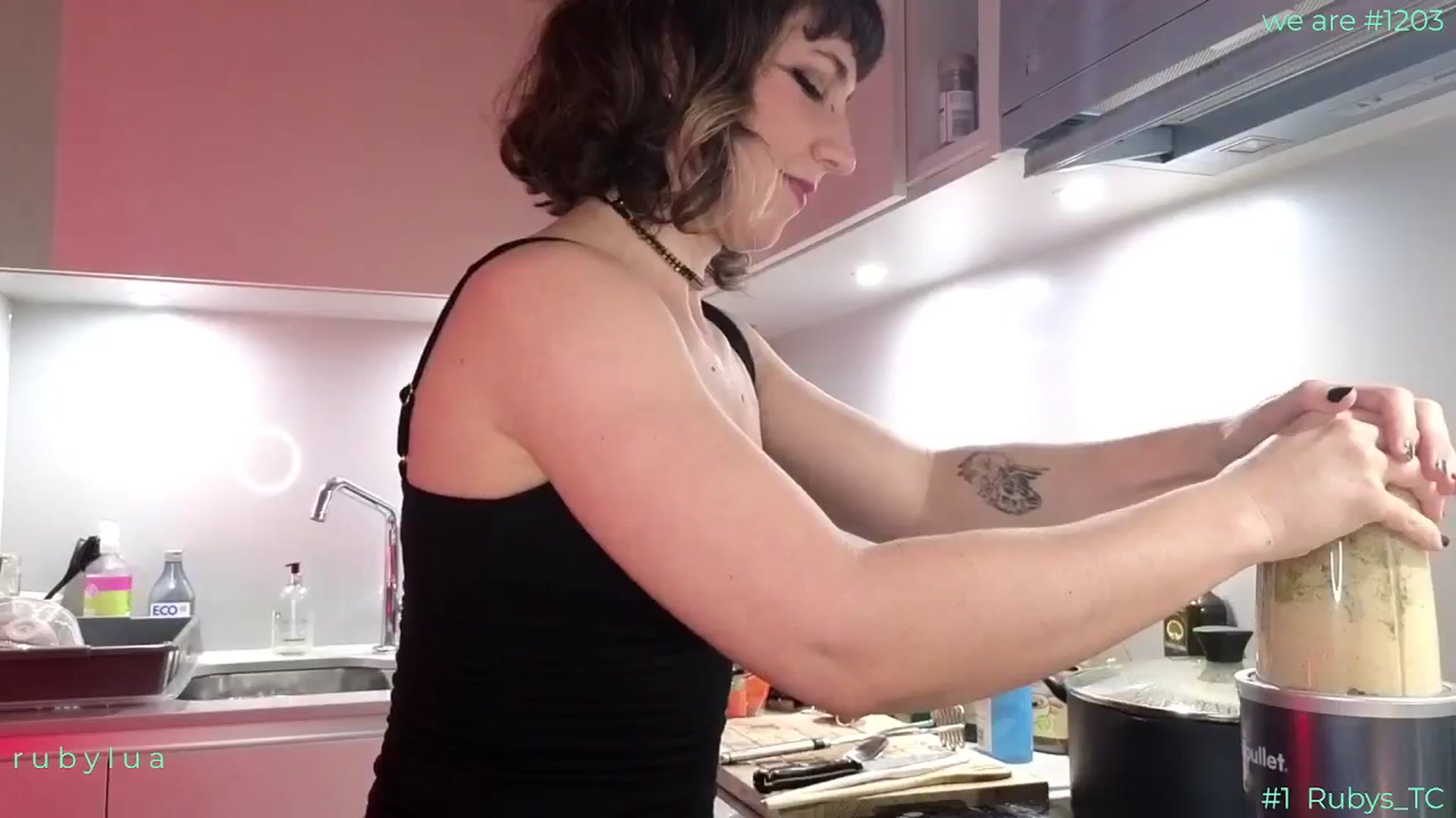 Gallery image thumbnail from Ruby_Lua's myfreecams stream on, 01/23/2026, 23:48 image 16 of 20