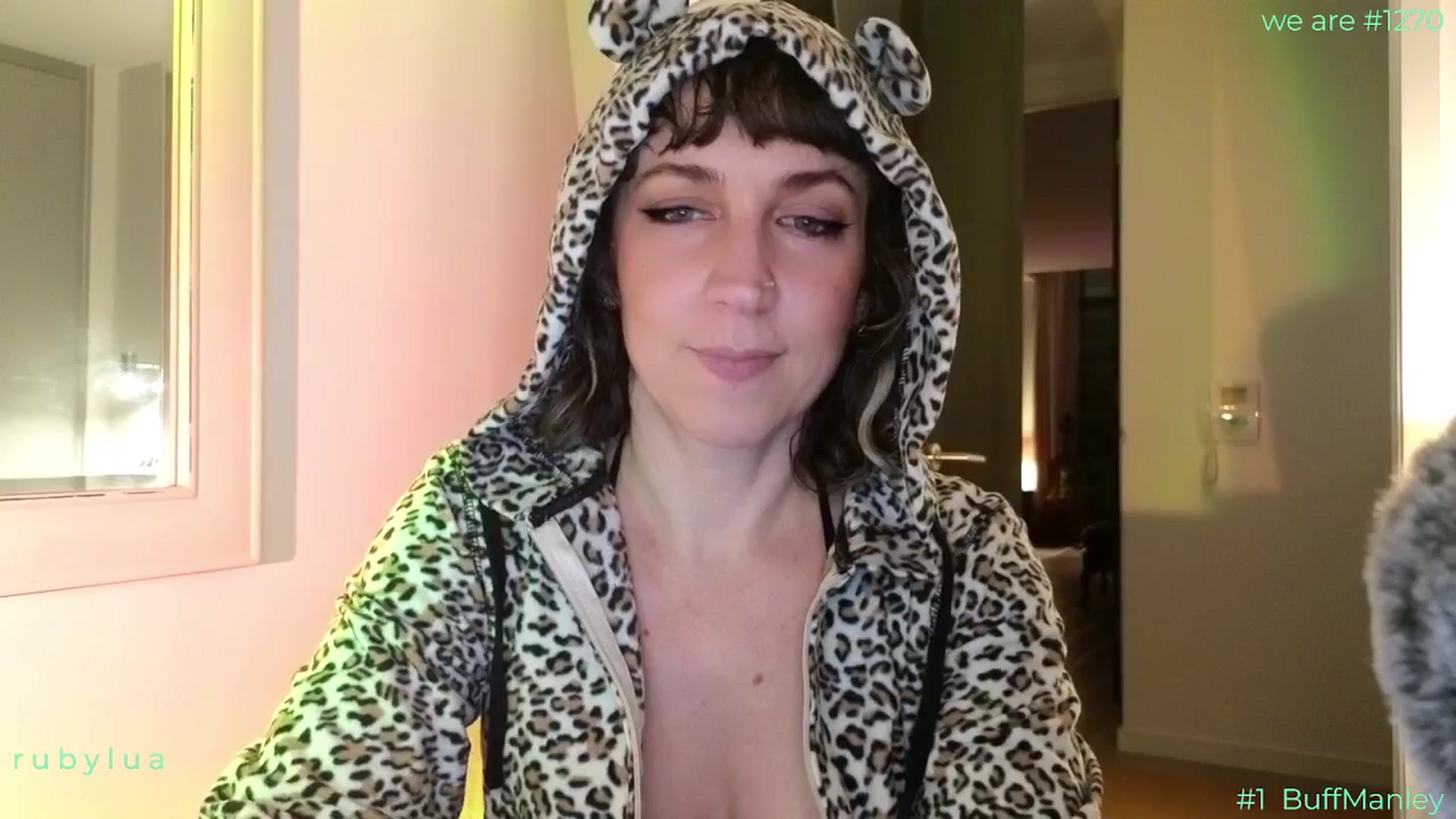 Gallery image thumbnail from Ruby_Lua's myfreecams stream on, 01/25/2026, 22:26 image 6 of 20