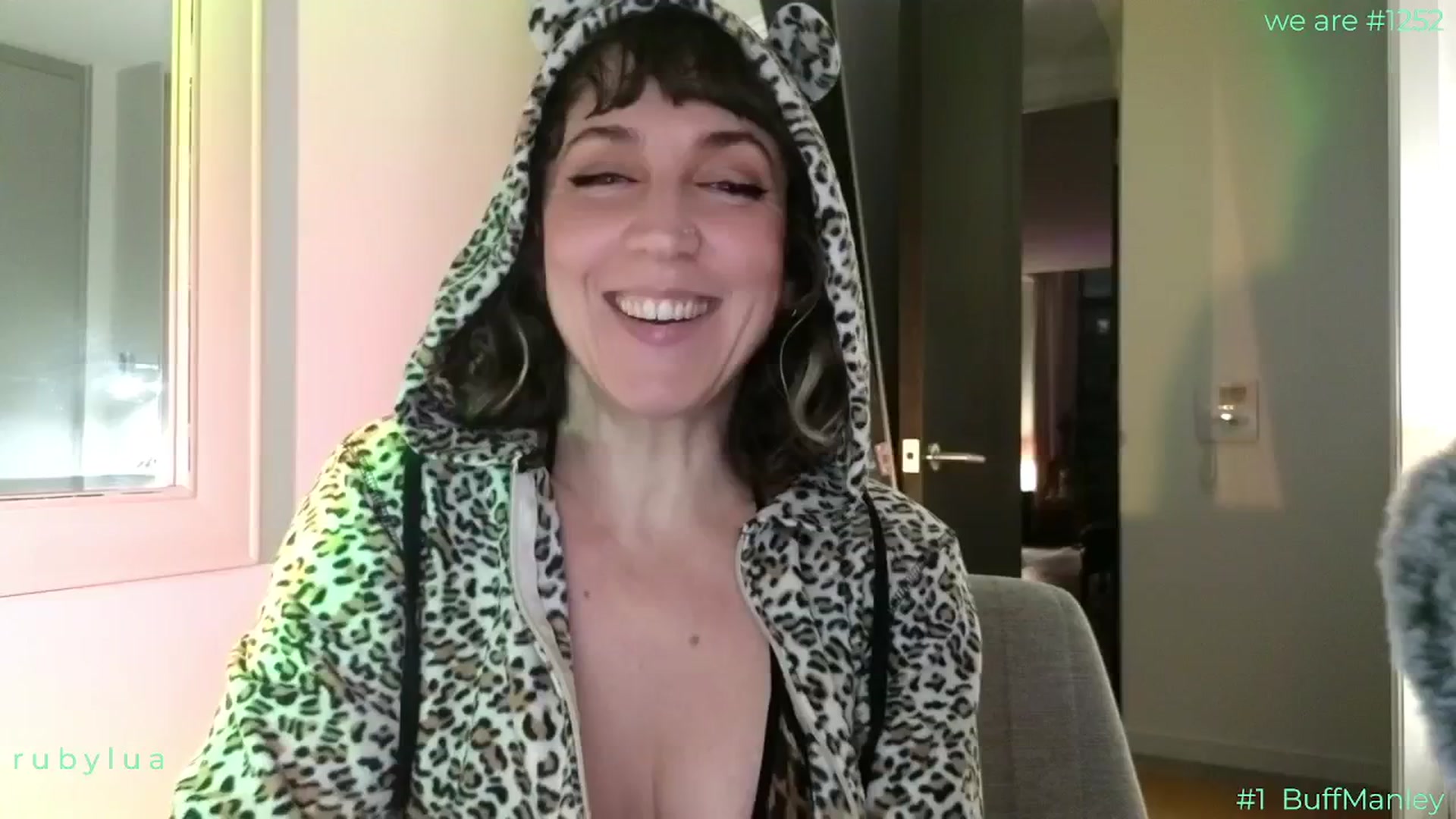 Gallery image thumbnail from Ruby_Lua's myfreecams stream on, 01/25/2026, 22:26 image 16 of 20