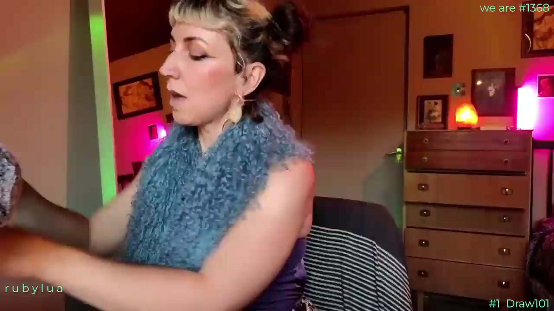 Gallery image thumbnail from Ruby_Lua's myfreecams stream on, 06/20/2026, 20:33 image 13 of 20
