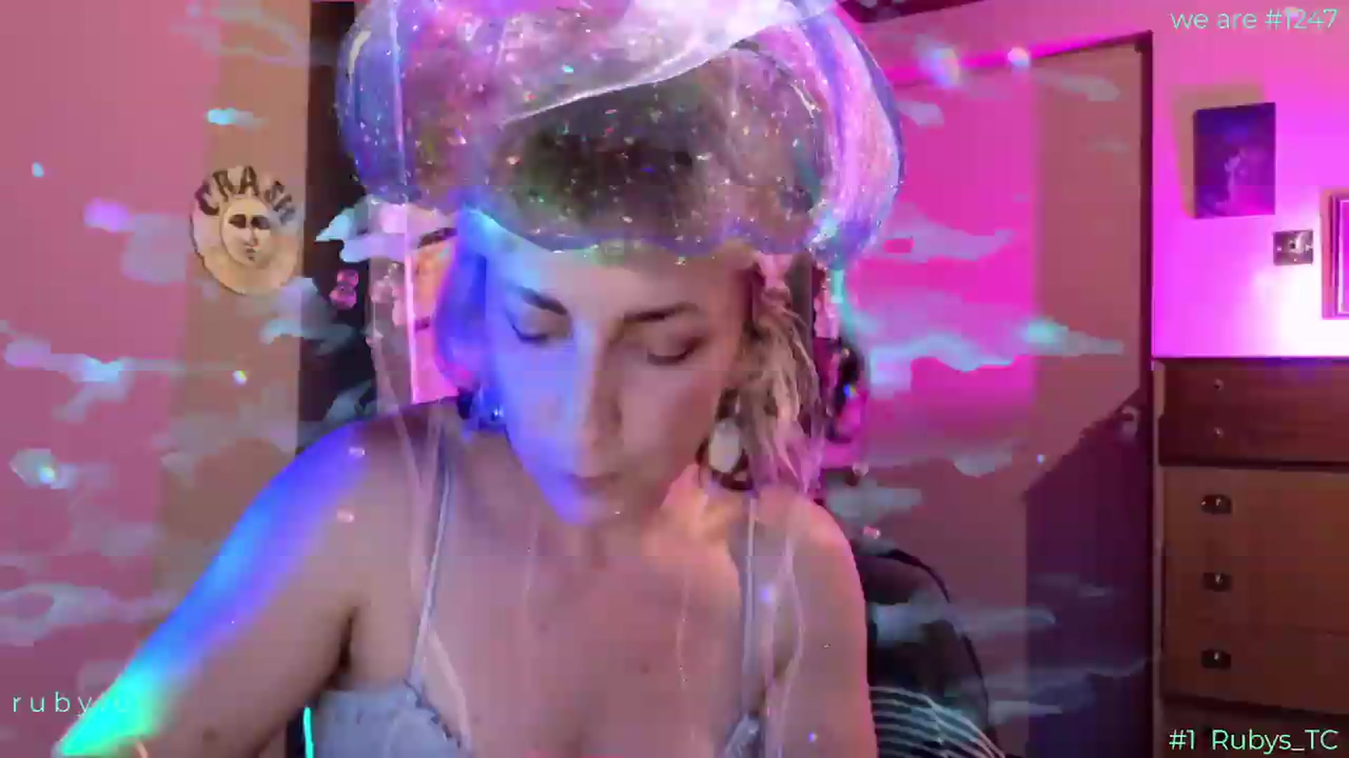 Gallery image thumbnail from Ruby_Lua's myfreecams stream on, 06/21/2026, 22:23 image 13 of 20