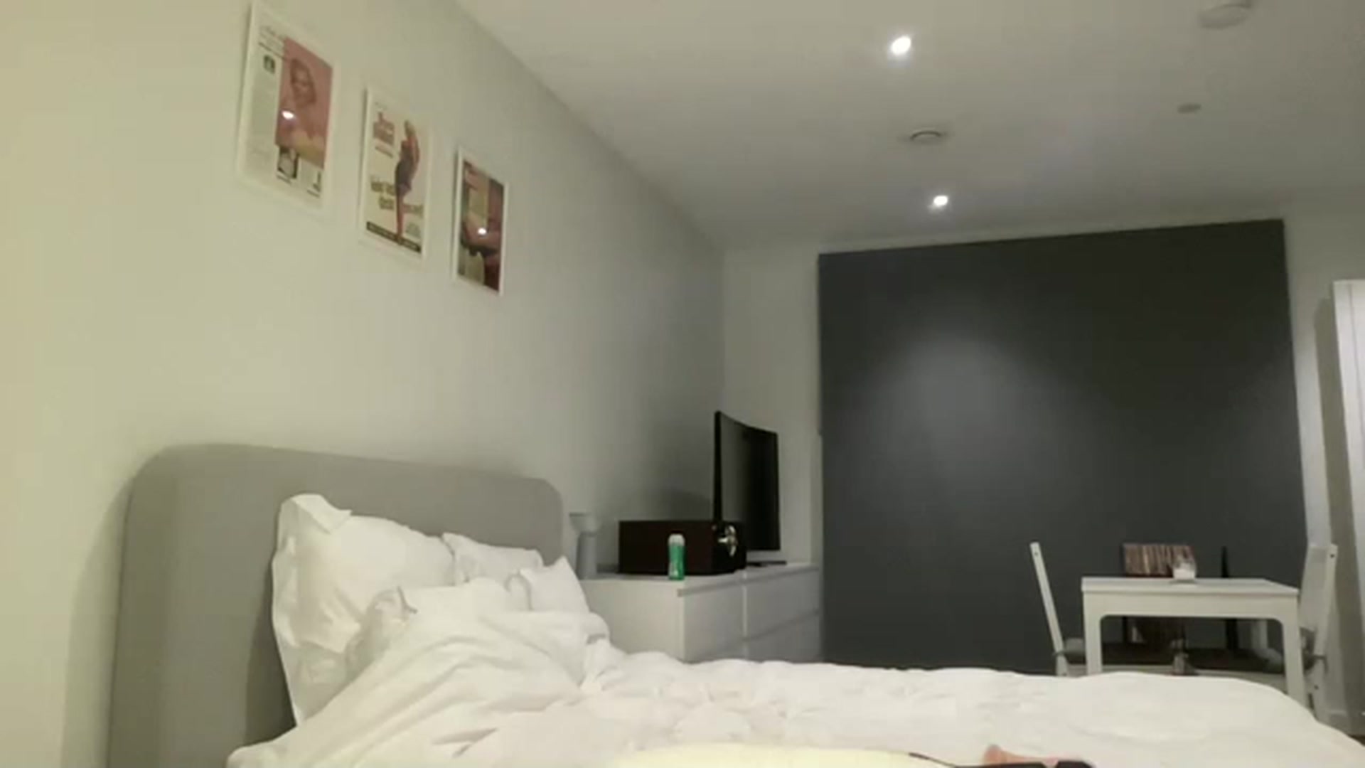 Gallery image thumbnail from Ruby_Riley's myfreecams stream on, 05/04/2023, 24:09 image 18 of 20
