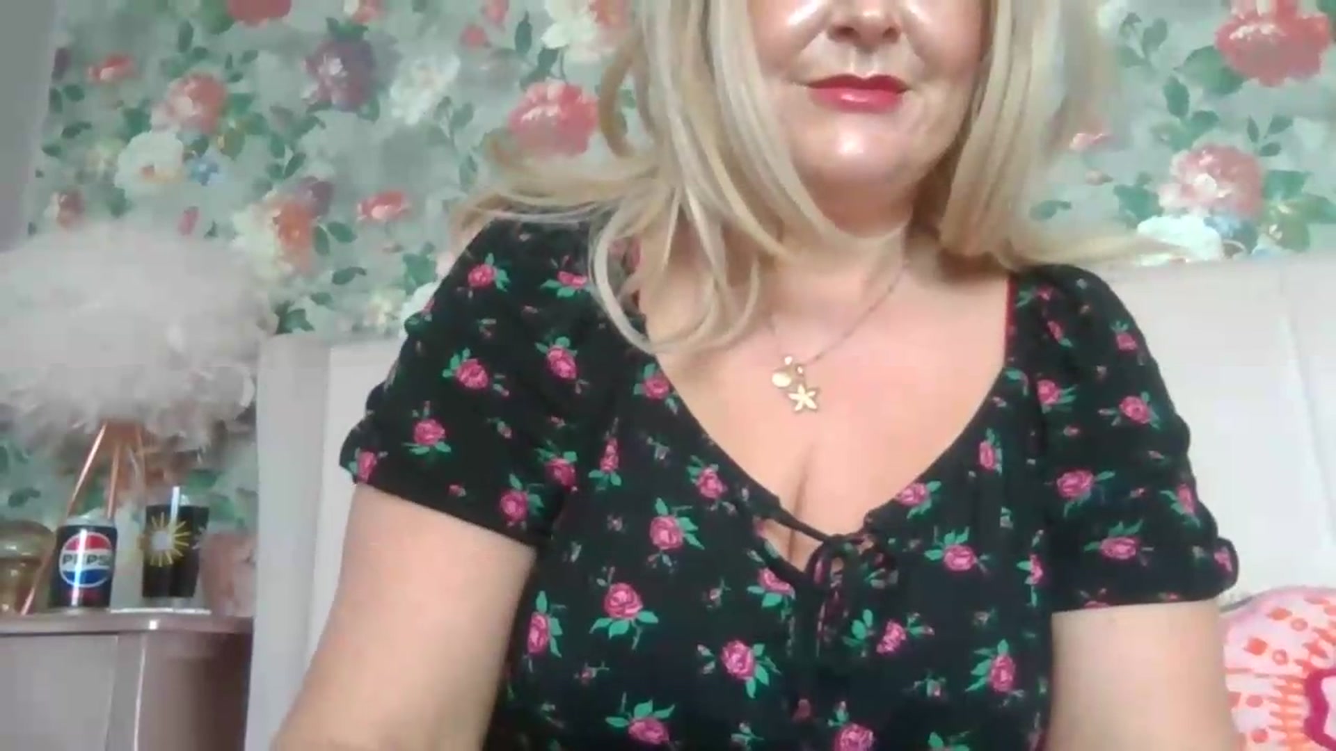 Gallery image thumbnail from Ruby_Rox's myfreecams stream on, 05/14/2026, 13:06 image 2 of 20