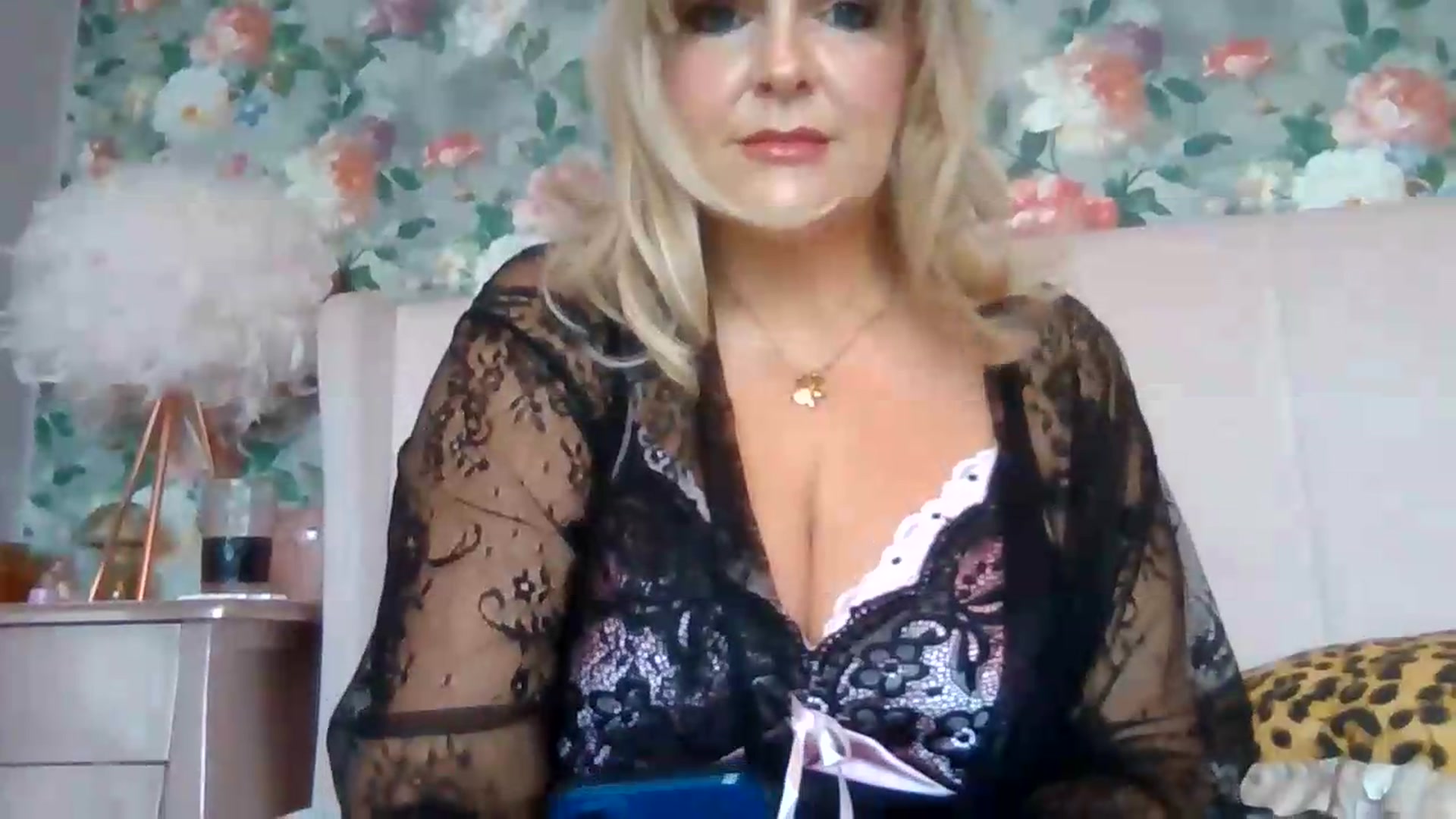 Gallery image thumbnail from Ruby_Rox's myfreecams stream on, 06/19/2026, 12:26 image 16 of 20