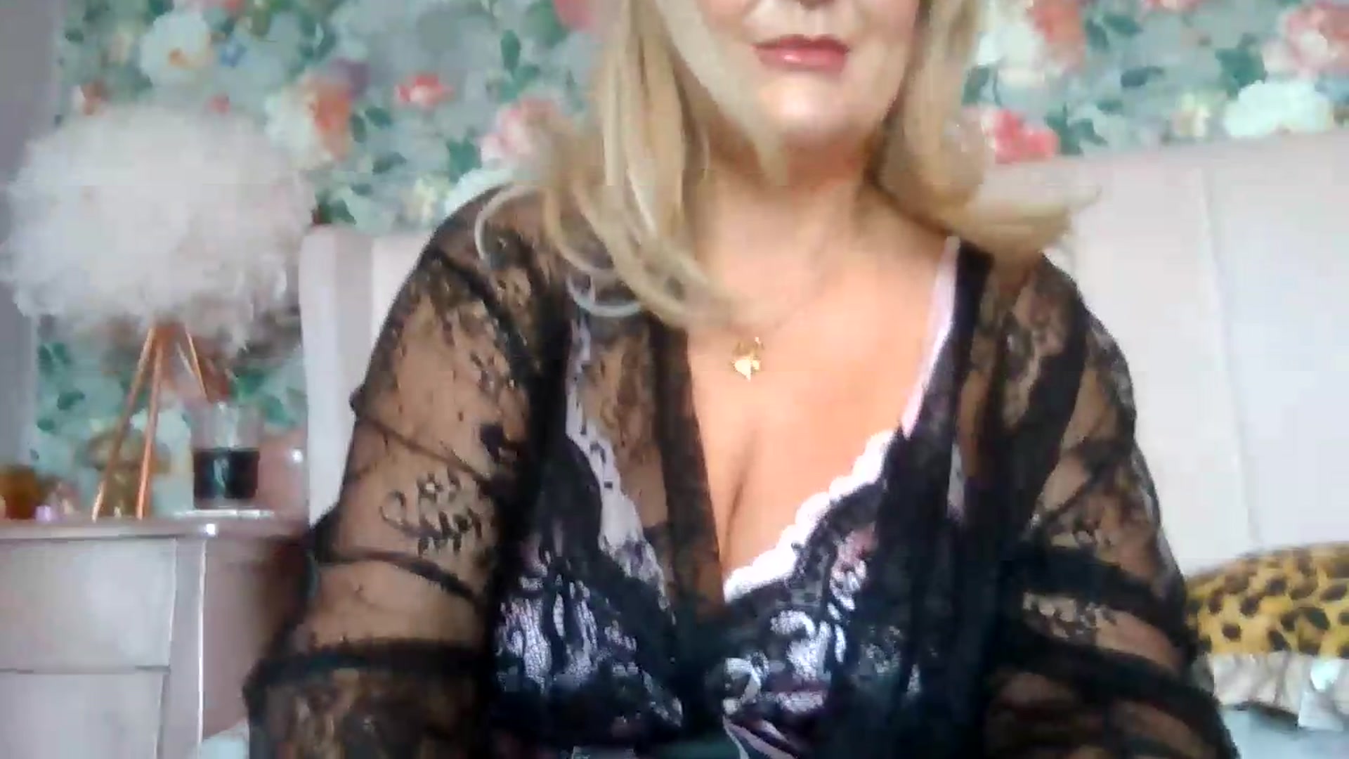 Gallery image thumbnail from Ruby_Rox's myfreecams stream on, 06/19/2026, 12:26 image 10 of 20