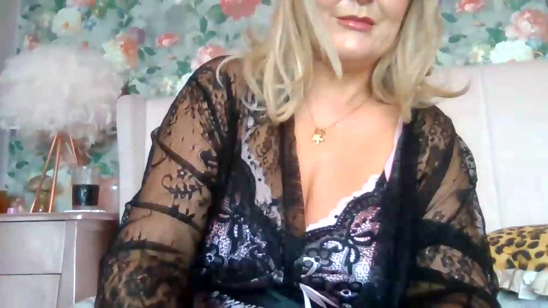 Gallery image thumbnail from Ruby_Rox's myfreecams stream on, 06/19/2026, 12:26 image 9 of 20