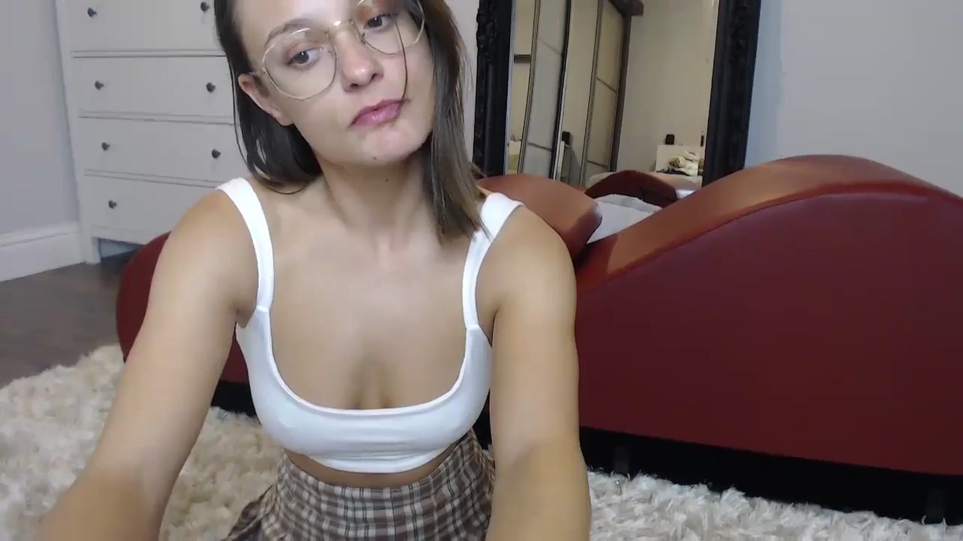 Gallery image thumbnail from Ruby_cutie's myfreecams stream on, 10/17/2024, 21:28 image 15 of 20
