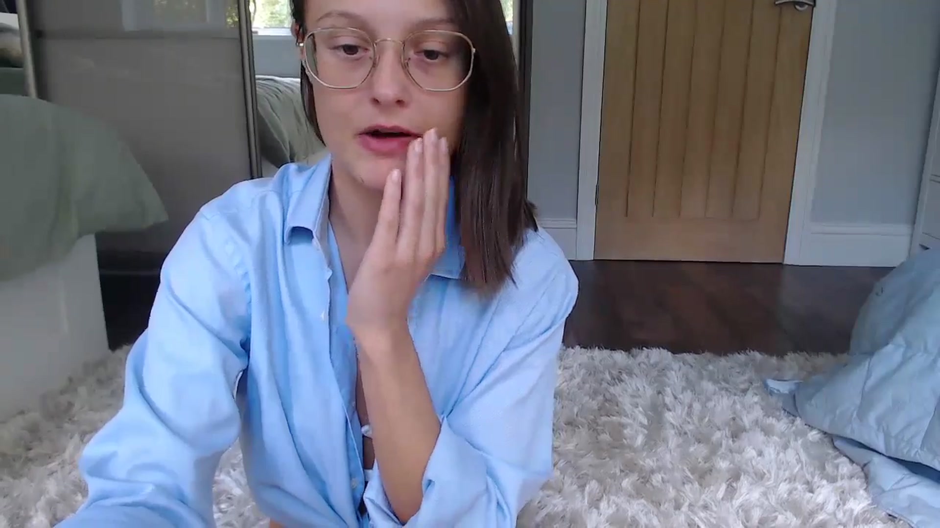 Gallery image thumbnail from Ruby_cutie's myfreecams stream on, 10/18/2024, 14:45 image 4 of 20