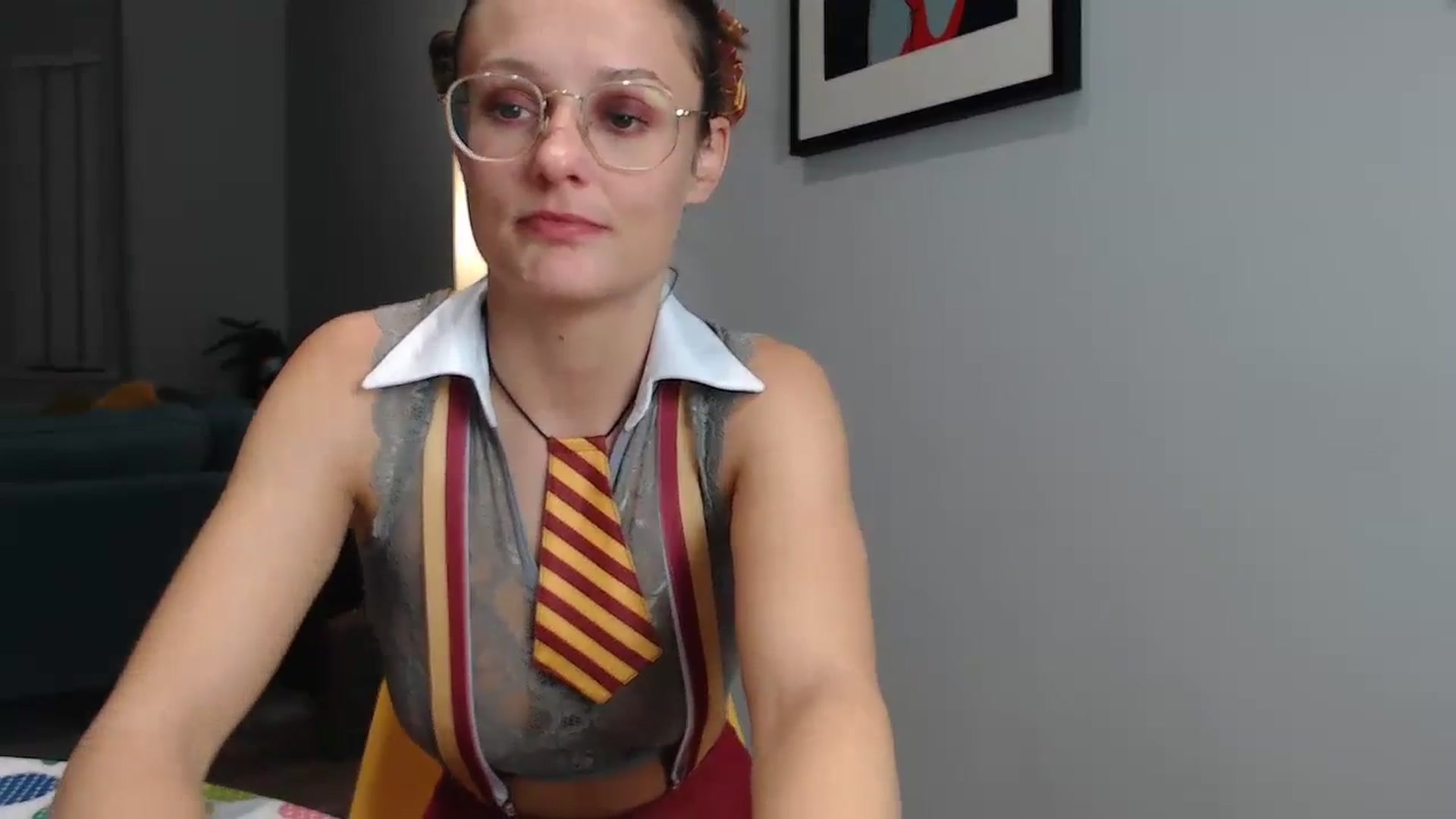 Gallery image thumbnail from Ruby_cutie's myfreecams stream on, 10/31/2024, 24:02 image 15 of 20