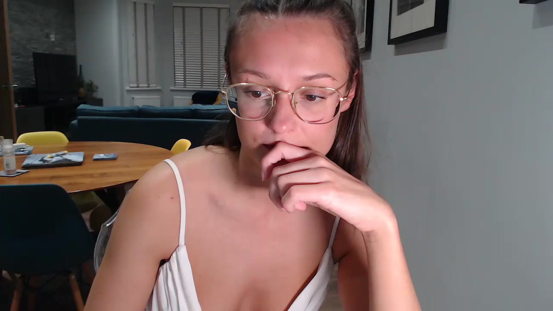 Gallery image thumbnail from Ruby_cutie's myfreecams stream on, 11/20/2024, 17:04 image 18 of 20