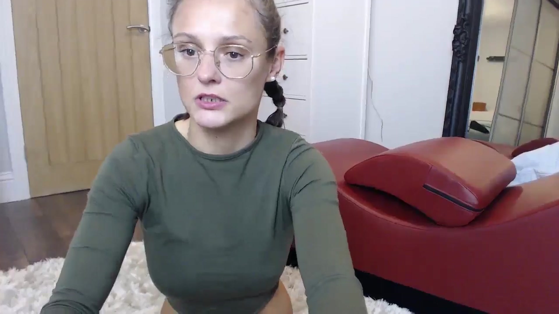Gallery image thumbnail from Ruby_cutie's myfreecams stream on, 12/03/2024, 20:46 image 10 of 20