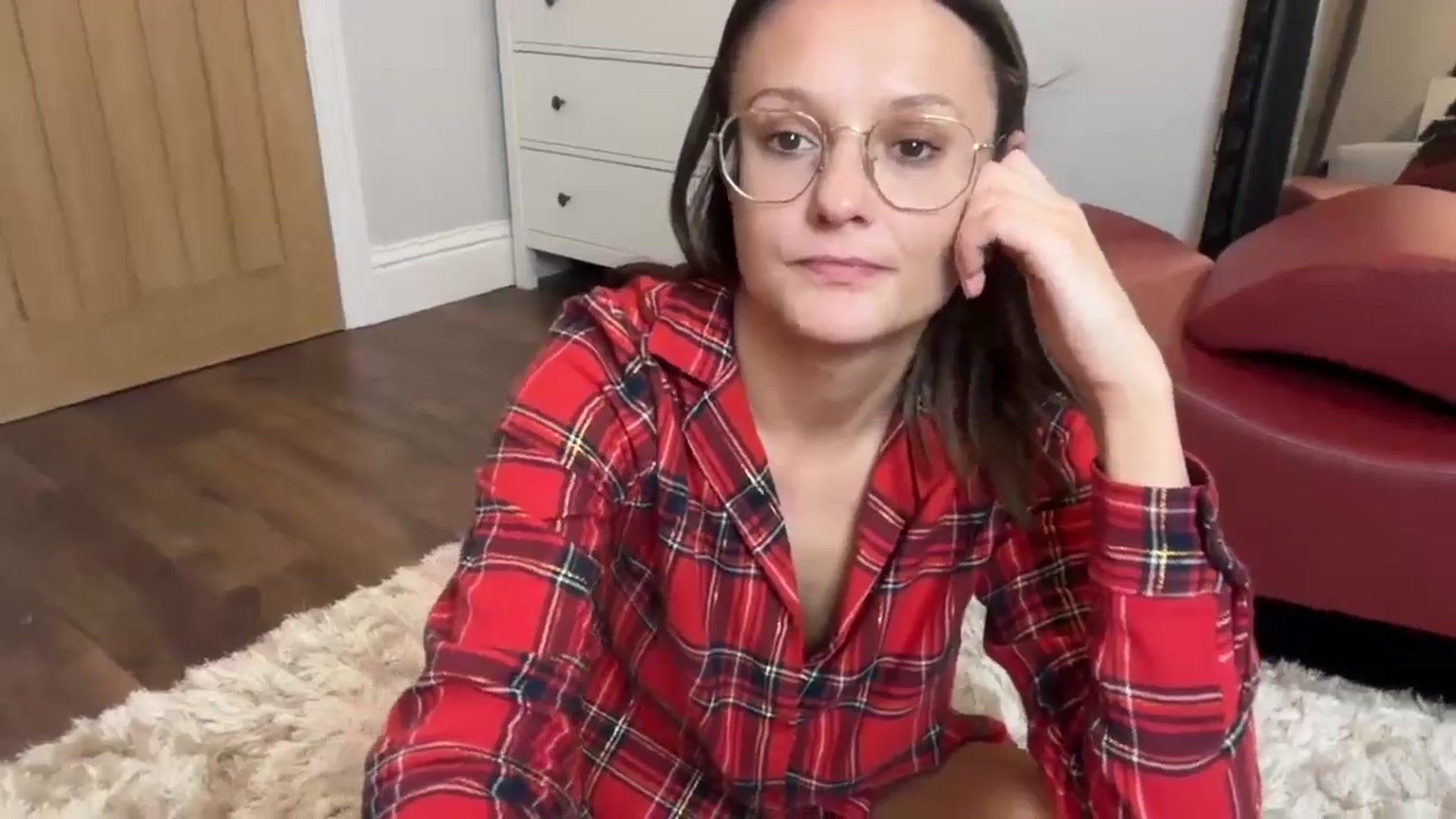 Gallery image thumbnail from Ruby_cutie's myfreecams stream on, 12/24/2024, 17:47 image 17 of 20