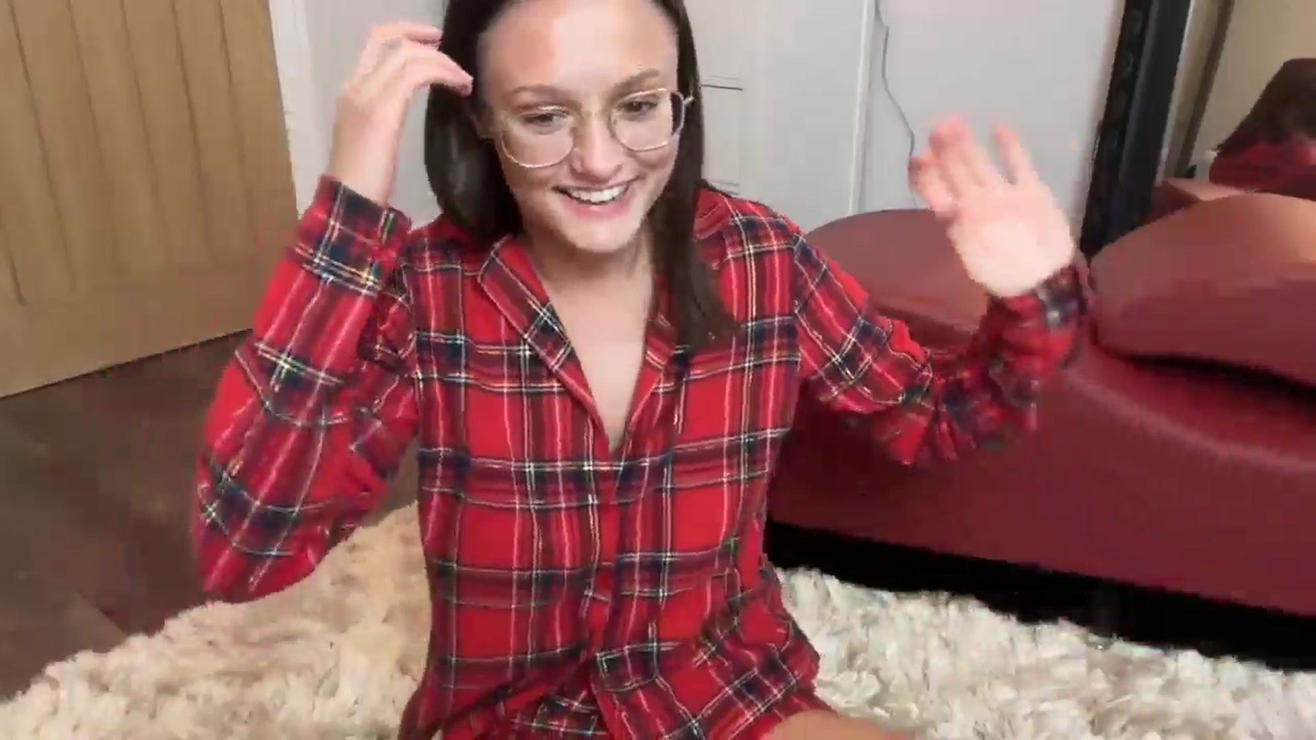 Gallery image thumbnail from Ruby_cutie's myfreecams stream on, 12/24/2024, 18:05 image 18 of 20