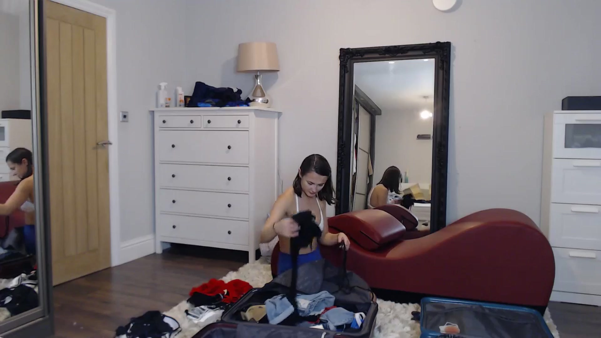 Gallery image thumbnail from Ruby_cutie's myfreecams stream on, 01/15/2025, 20:21 image 13 of 20