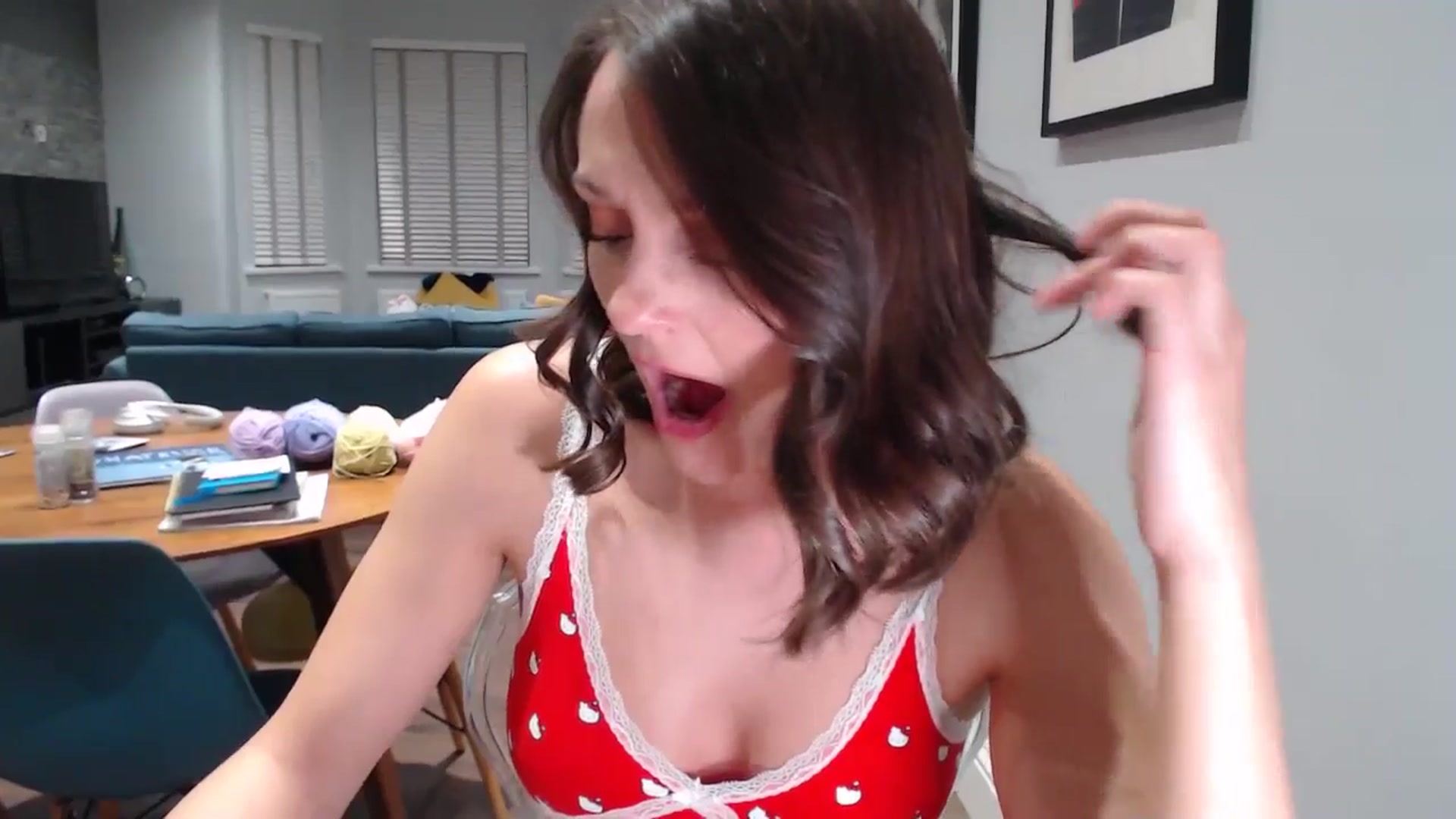 Gallery image thumbnail from Ruby_cutie's myfreecams stream on, 01/28/2025, 20:55 image 17 of 20