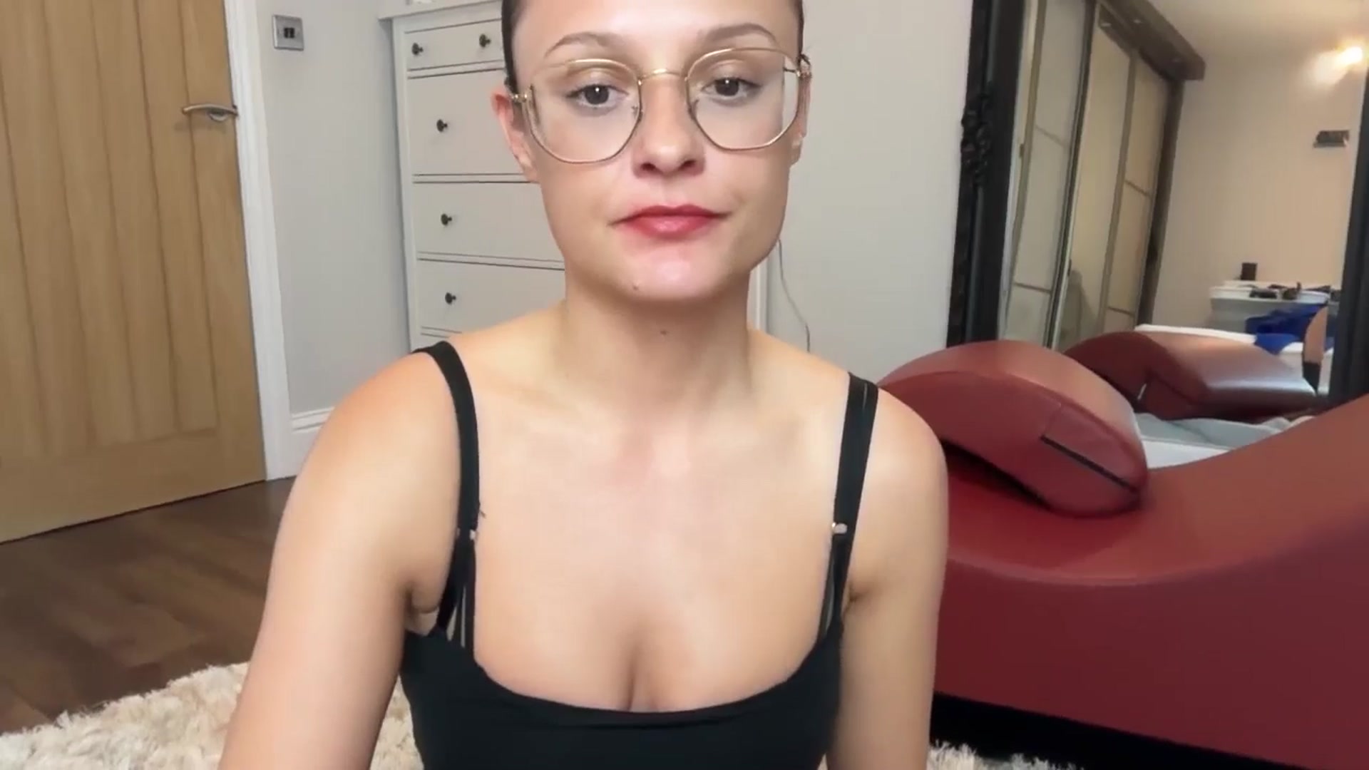 Gallery image thumbnail from Ruby_cutie's myfreecams stream on, 02/02/2025, 24:02 image 3 of 20