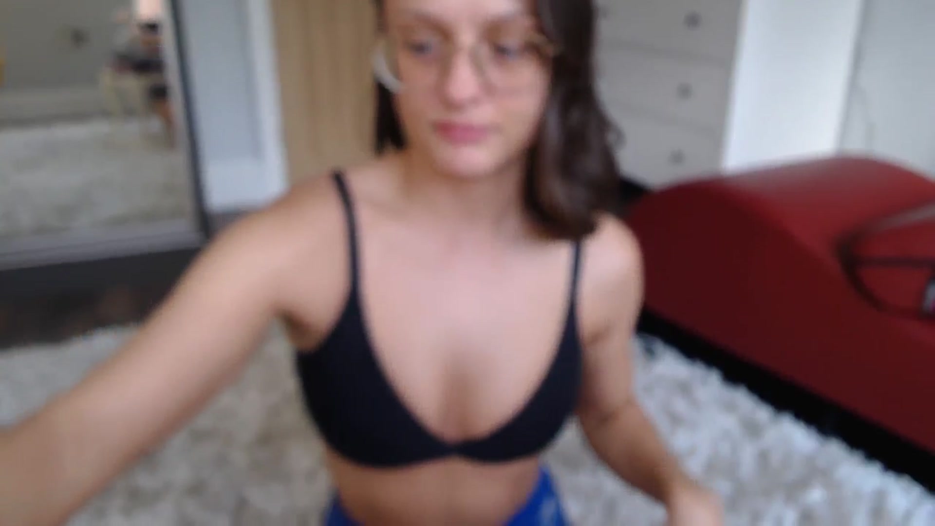 Gallery image thumbnail from Ruby_cutie's myfreecams stream on, 02/14/2025, 15:09 image 17 of 20