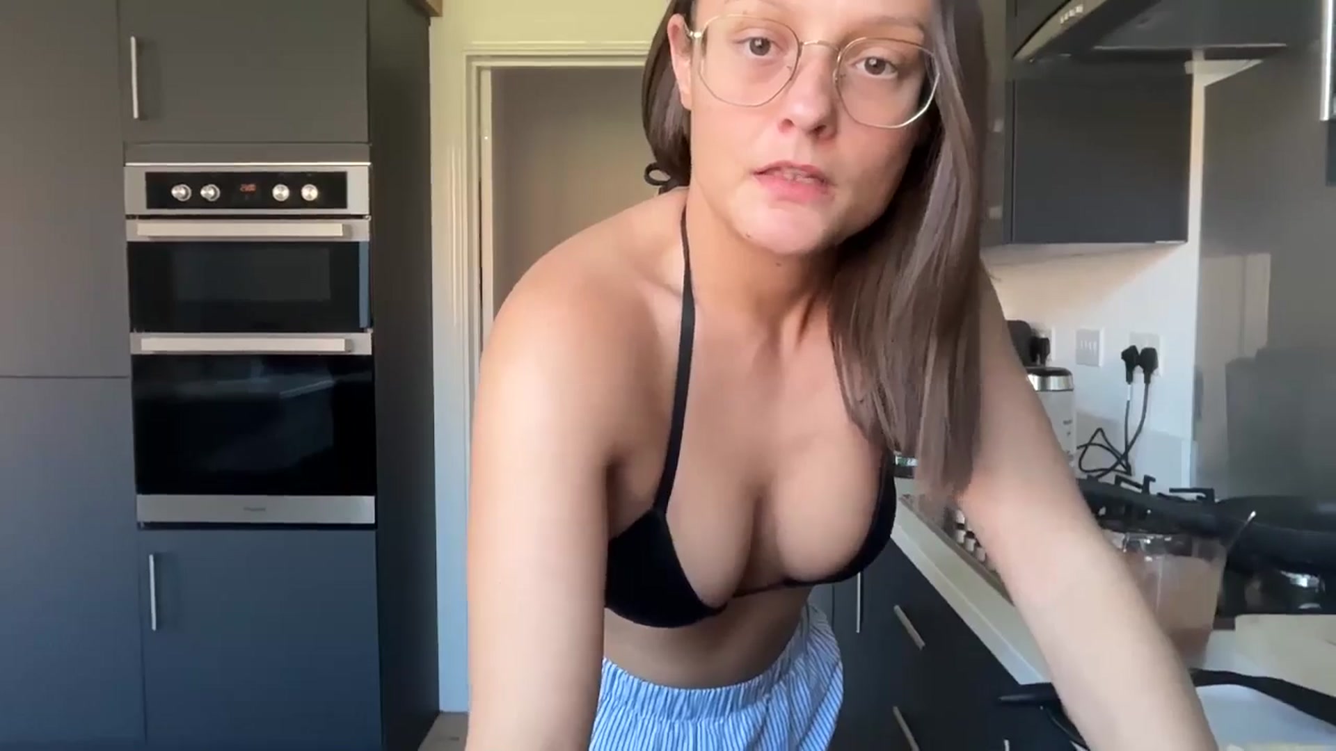 Gallery image thumbnail from Ruby_cutie's myfreecams stream on, 05/15/2025, 10:45 image 11 of 20