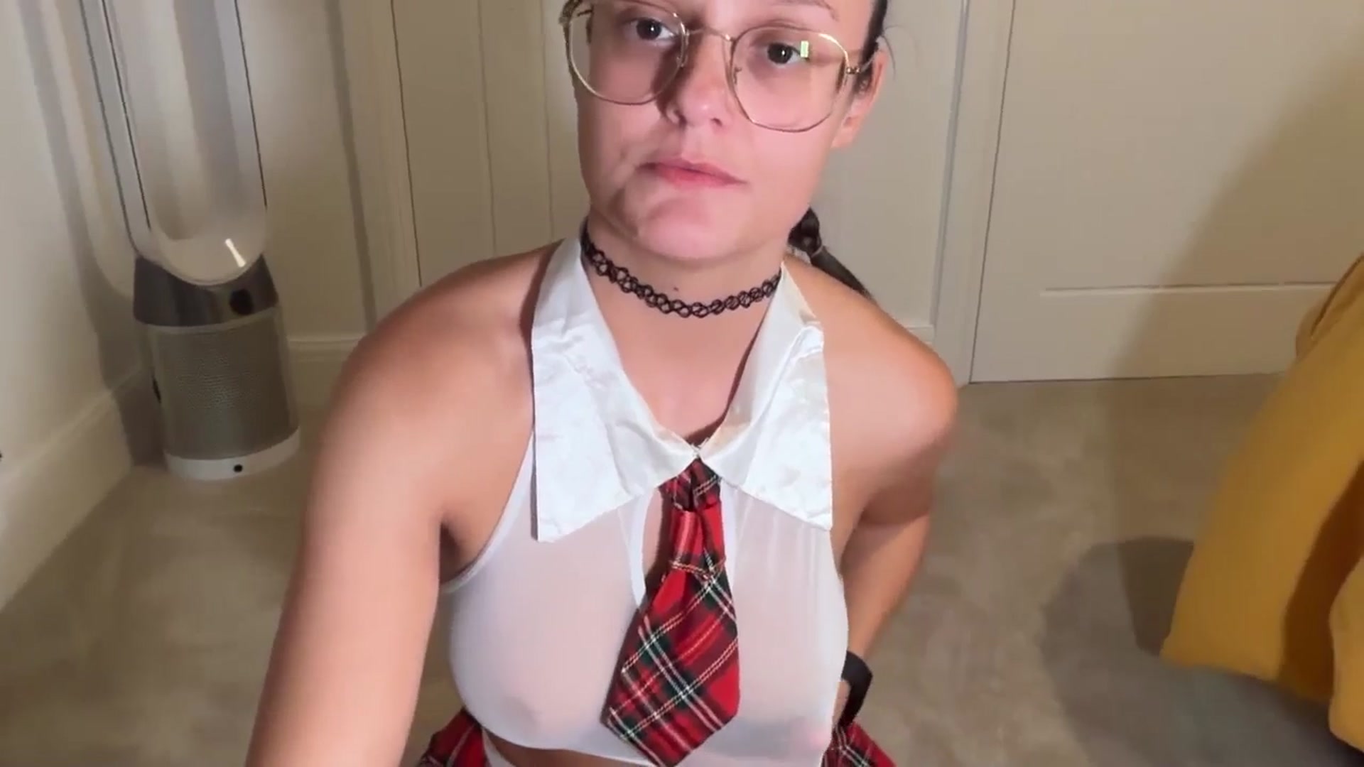 Gallery image thumbnail from Ruby_cutie's myfreecams stream on, 06/03/2025, 23:08 image 14 of 20