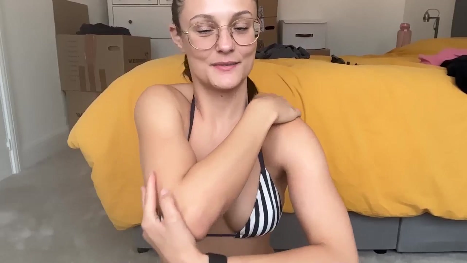 Gallery image thumbnail from Ruby_cutie's myfreecams stream on, 06/14/2025, 14:57 image 7 of 20