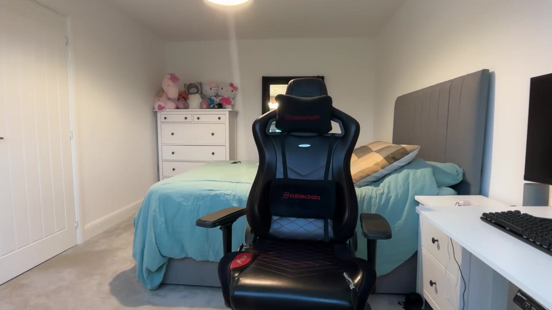 Gallery image thumbnail from Ruby_cutie's myfreecams stream on, 11/10/2025, 15:31 image 17 of 20
