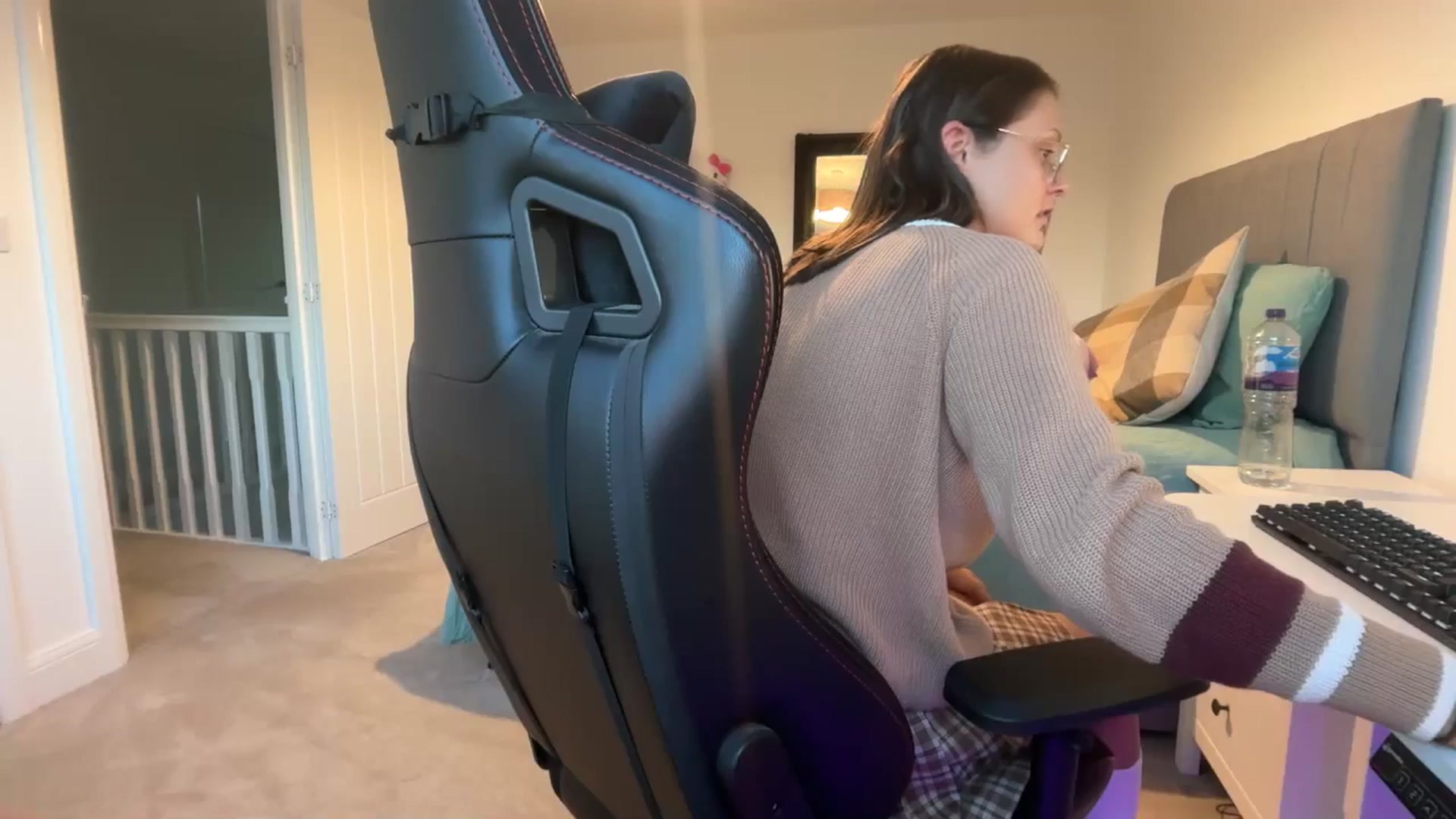 Gallery image thumbnail from Ruby_cutie's myfreecams stream on, 11/18/2025, 16:09 image 12 of 20