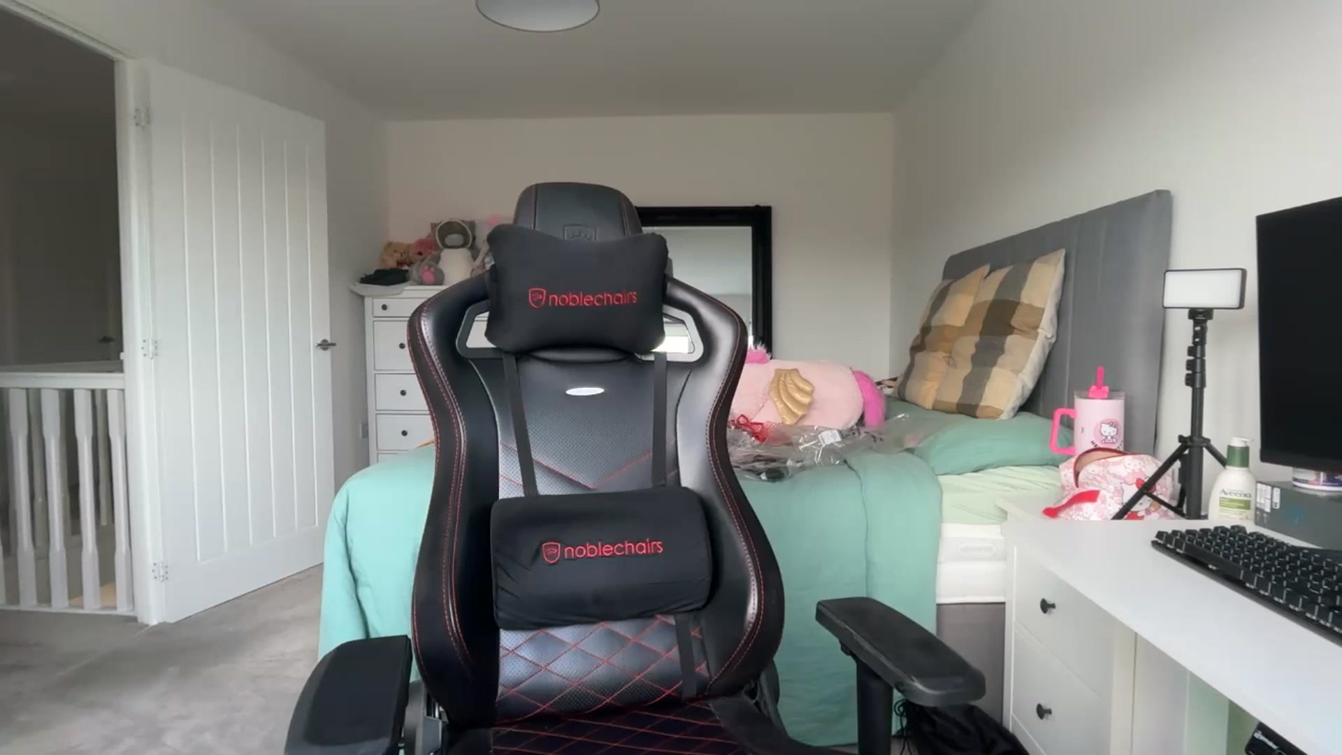 Gallery image thumbnail from Ruby_cutie's myfreecams stream on, 12/02/2025, 15:06 image 19 of 20