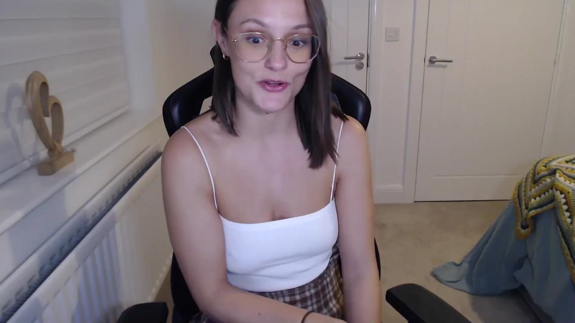Gallery image thumbnail from Ruby_cutie's myfreecams stream on, 12/10/2025, 17:56 image 20 of 20