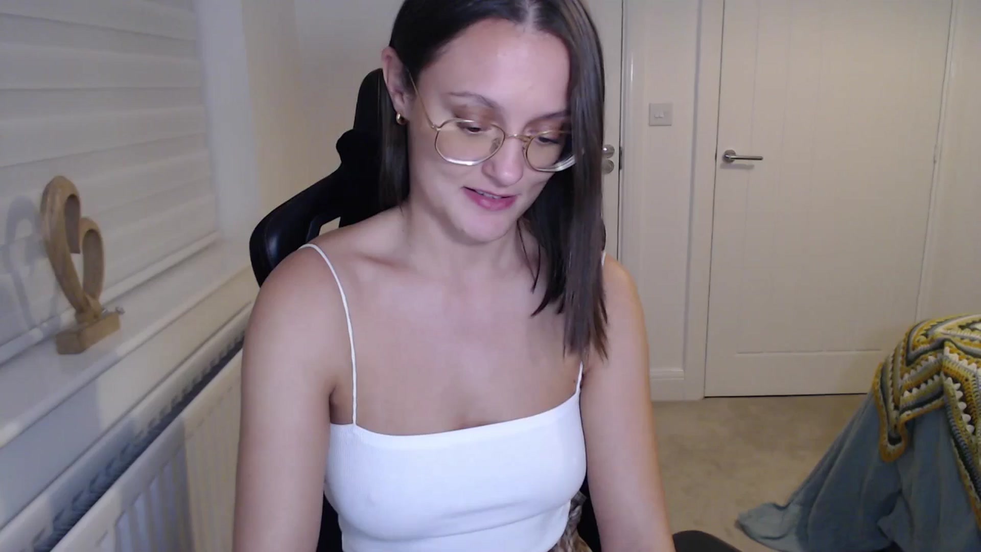 Gallery image thumbnail from Ruby_cutie's myfreecams stream on, 12/10/2025, 17:56 image 10 of 20