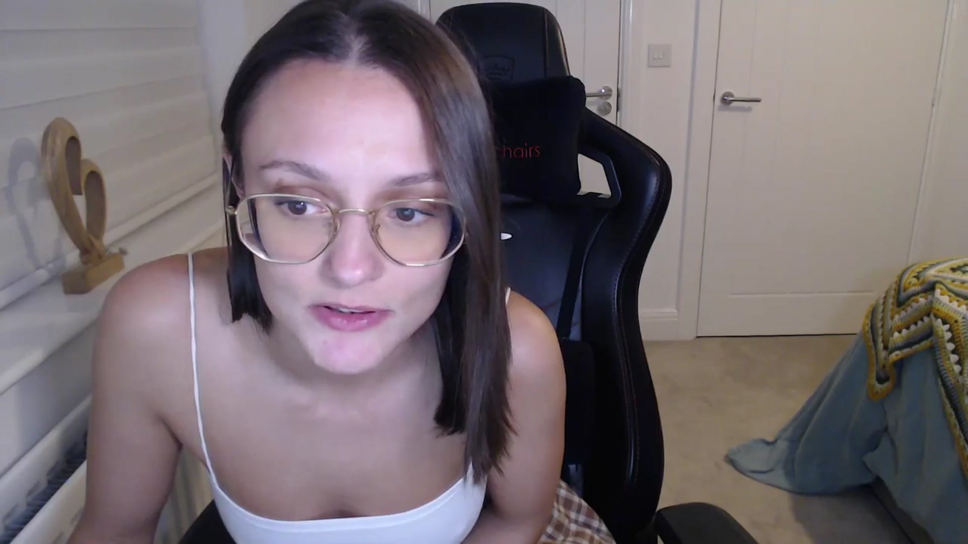 Gallery image thumbnail from Ruby_cutie's myfreecams stream on, 12/10/2025, 17:56 image 7 of 20
