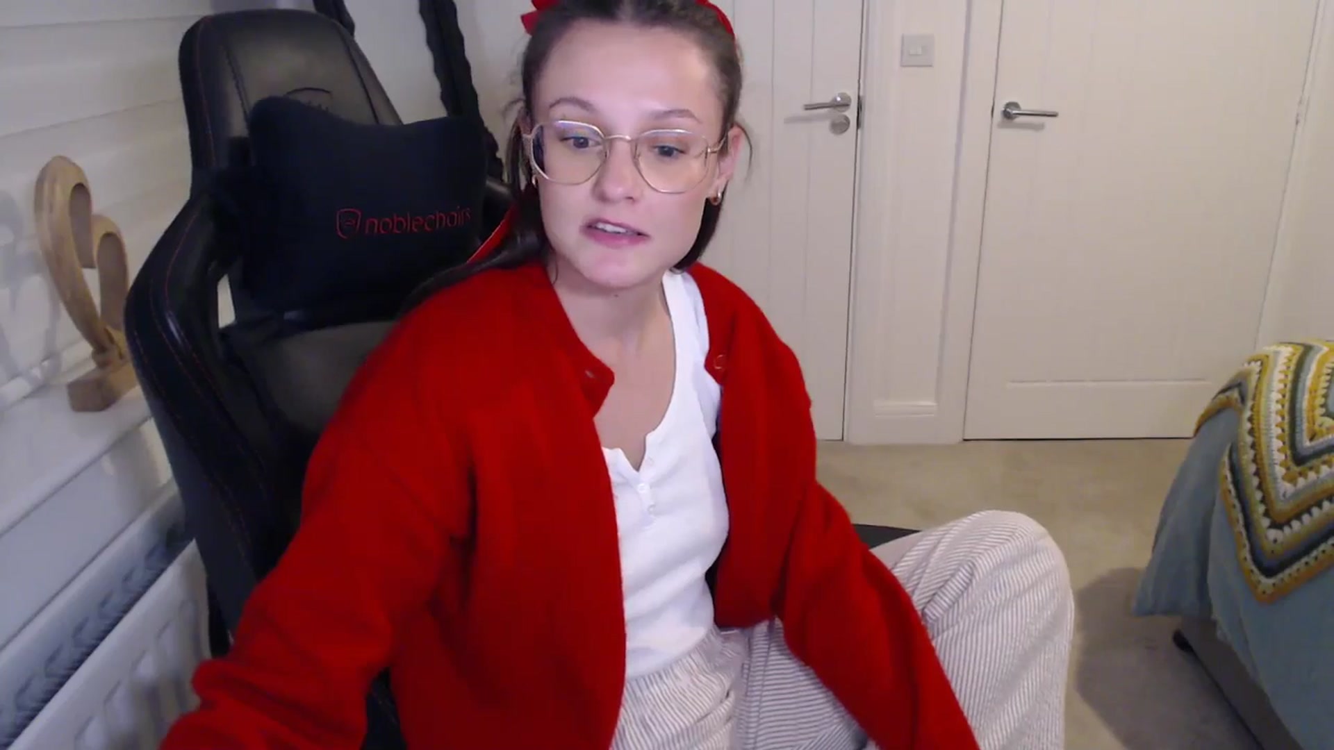 Gallery image thumbnail from Ruby_cutie's myfreecams stream on, 12/25/2025, 19:34 image 14 of 20