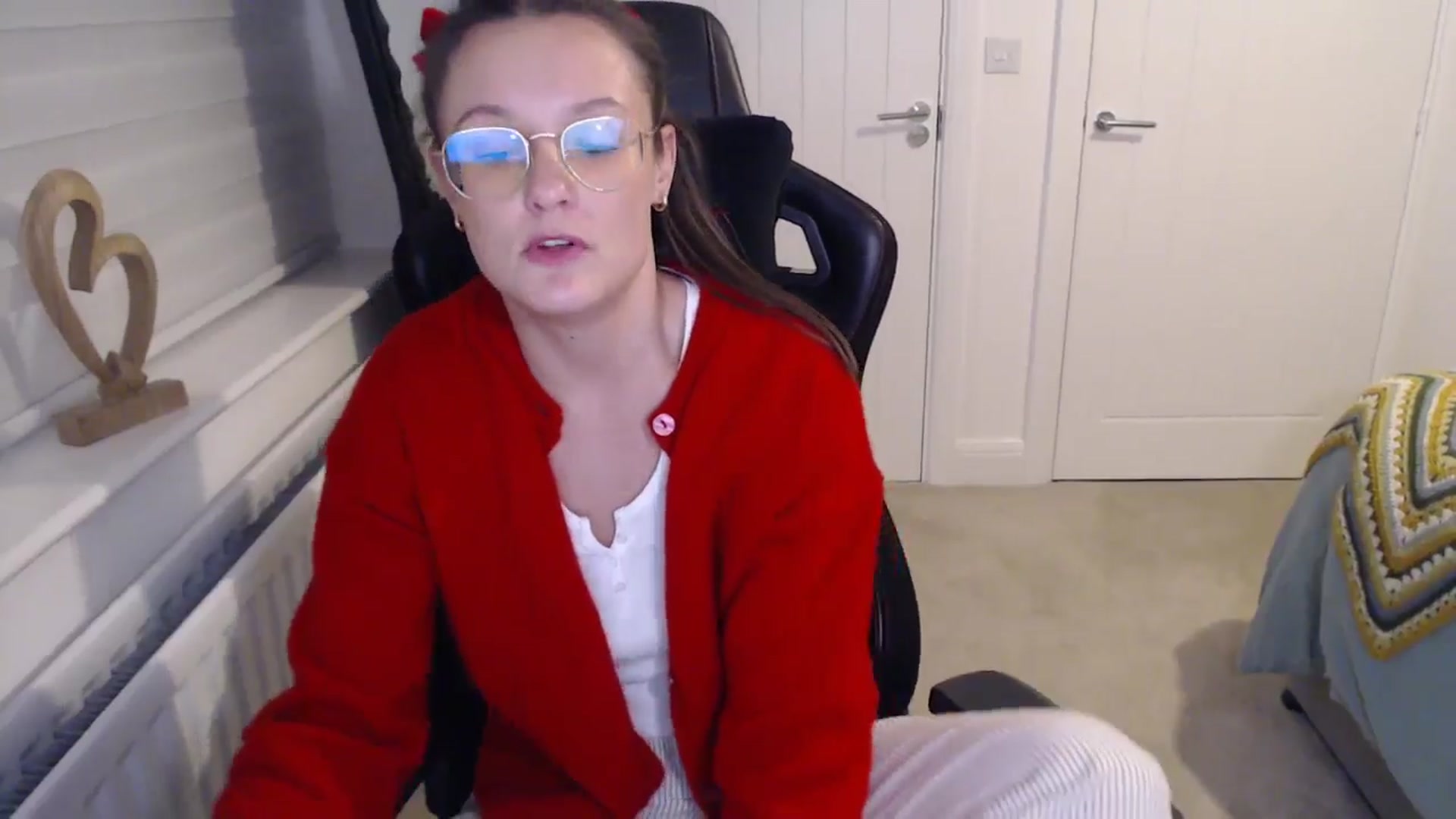 Gallery image thumbnail from Ruby_cutie's myfreecams stream on, 12/25/2025, 19:57 image 8 of 20