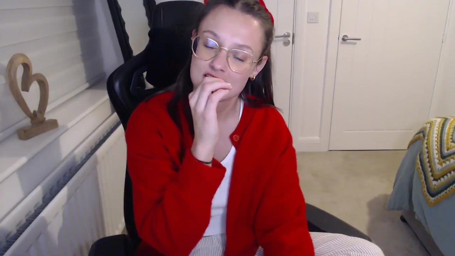 Gallery image thumbnail from Ruby_cutie's myfreecams stream on, 12/25/2025, 19:57 image 2 of 20