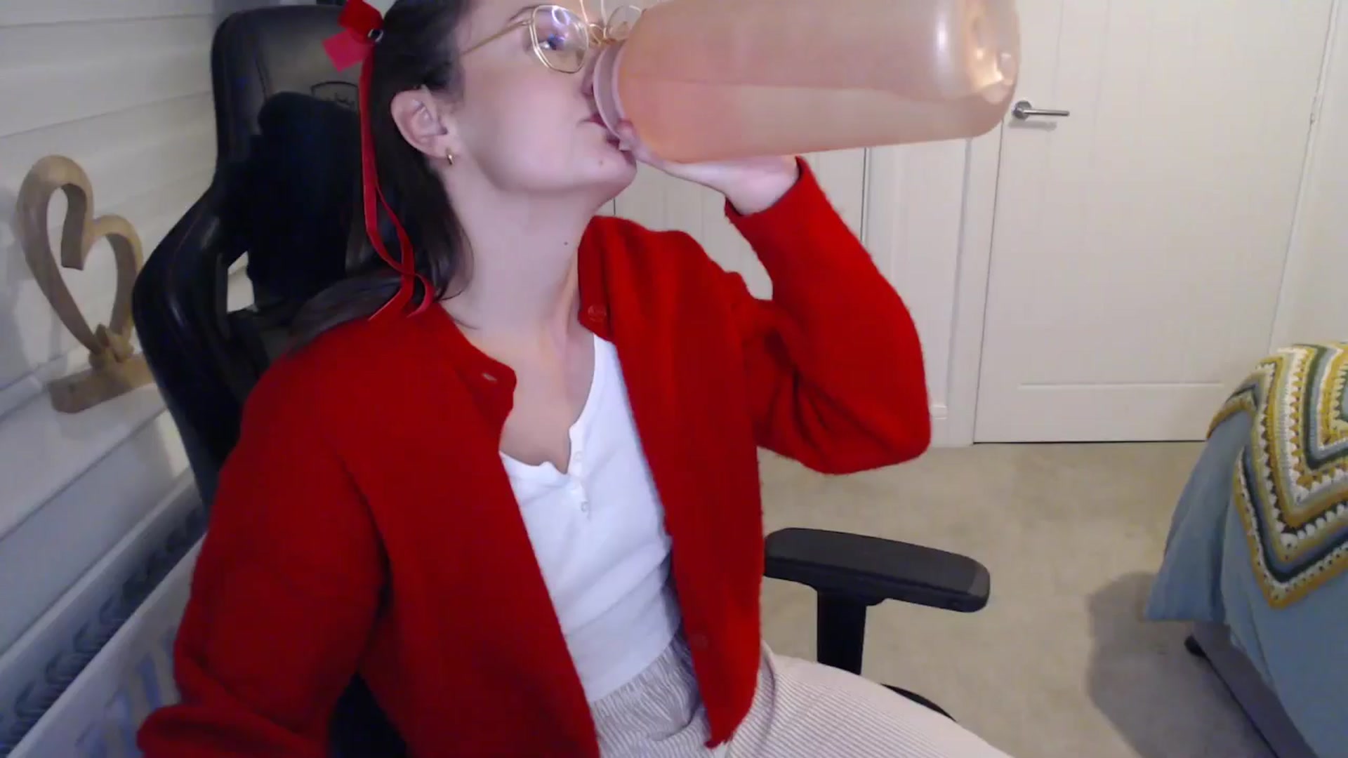 Gallery image thumbnail from Ruby_cutie's myfreecams stream on, 12/25/2025, 19:57 image 20 of 20