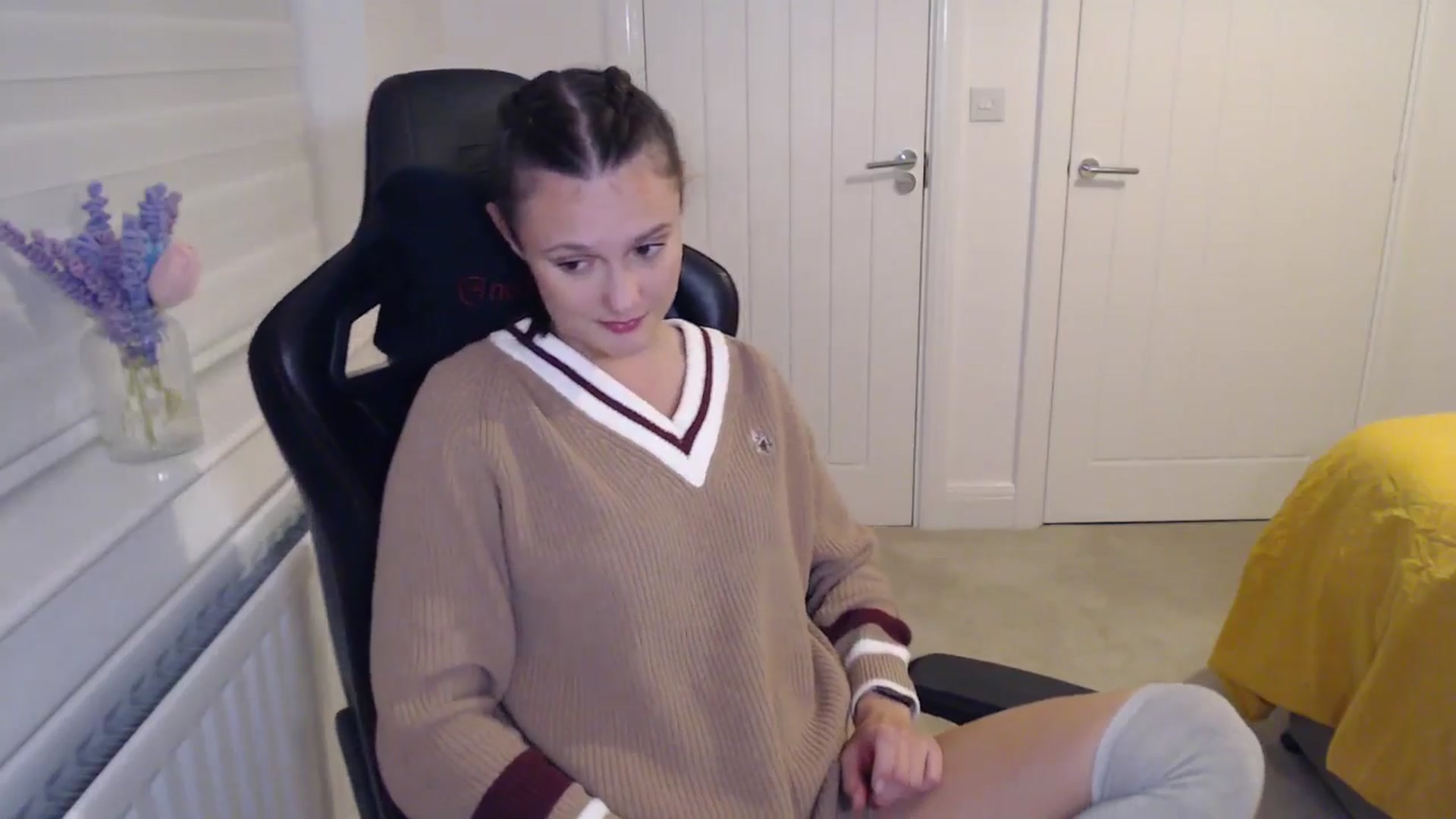 Gallery image thumbnail from Ruby_cutie's myfreecams stream on, 01/08/2026, 22:58 image 9 of 20