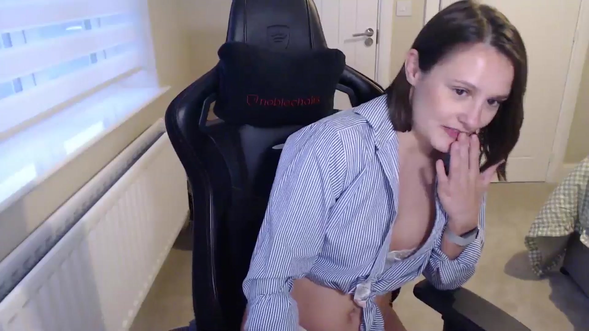 Gallery image thumbnail from Ruby_cutie's myfreecams stream on, 02/03/2026, 15:47 image 15 of 20