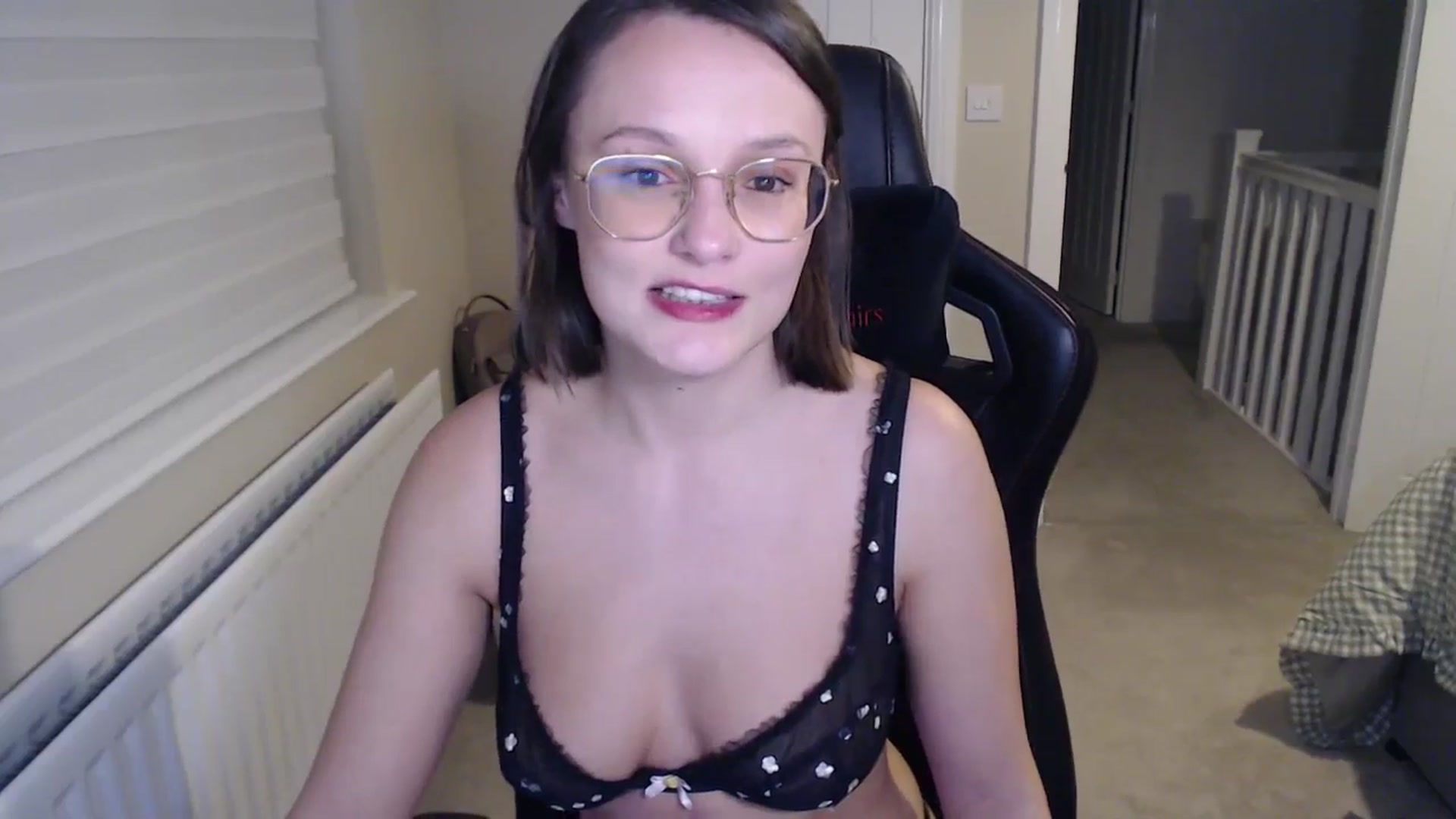Gallery image thumbnail from Ruby_cutie's myfreecams stream on, 02/05/2026, 01:17 image 5 of 20