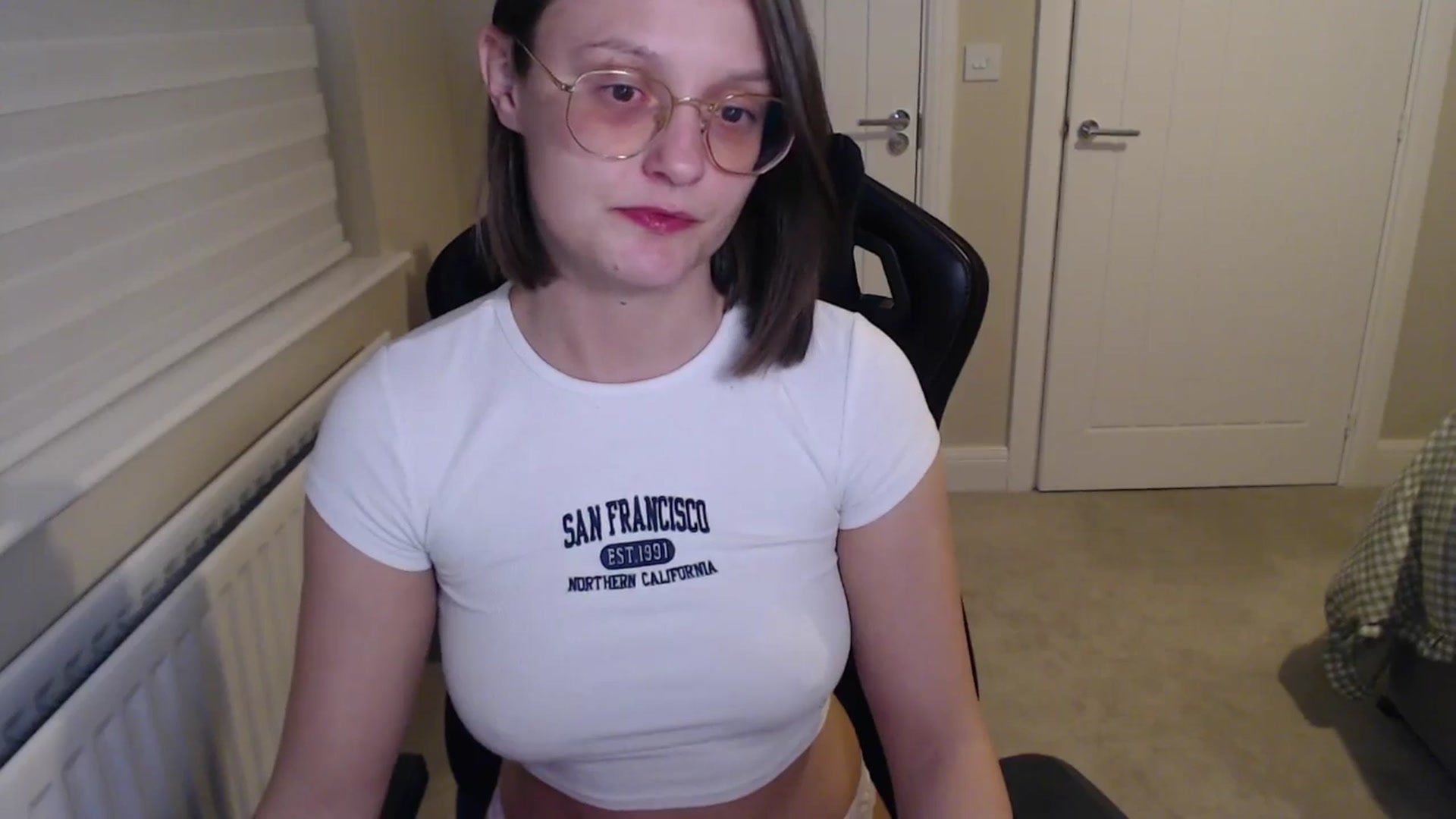 Gallery image thumbnail from Ruby_cutie's myfreecams stream on, 02/18/2026, 24:53 image 16 of 20