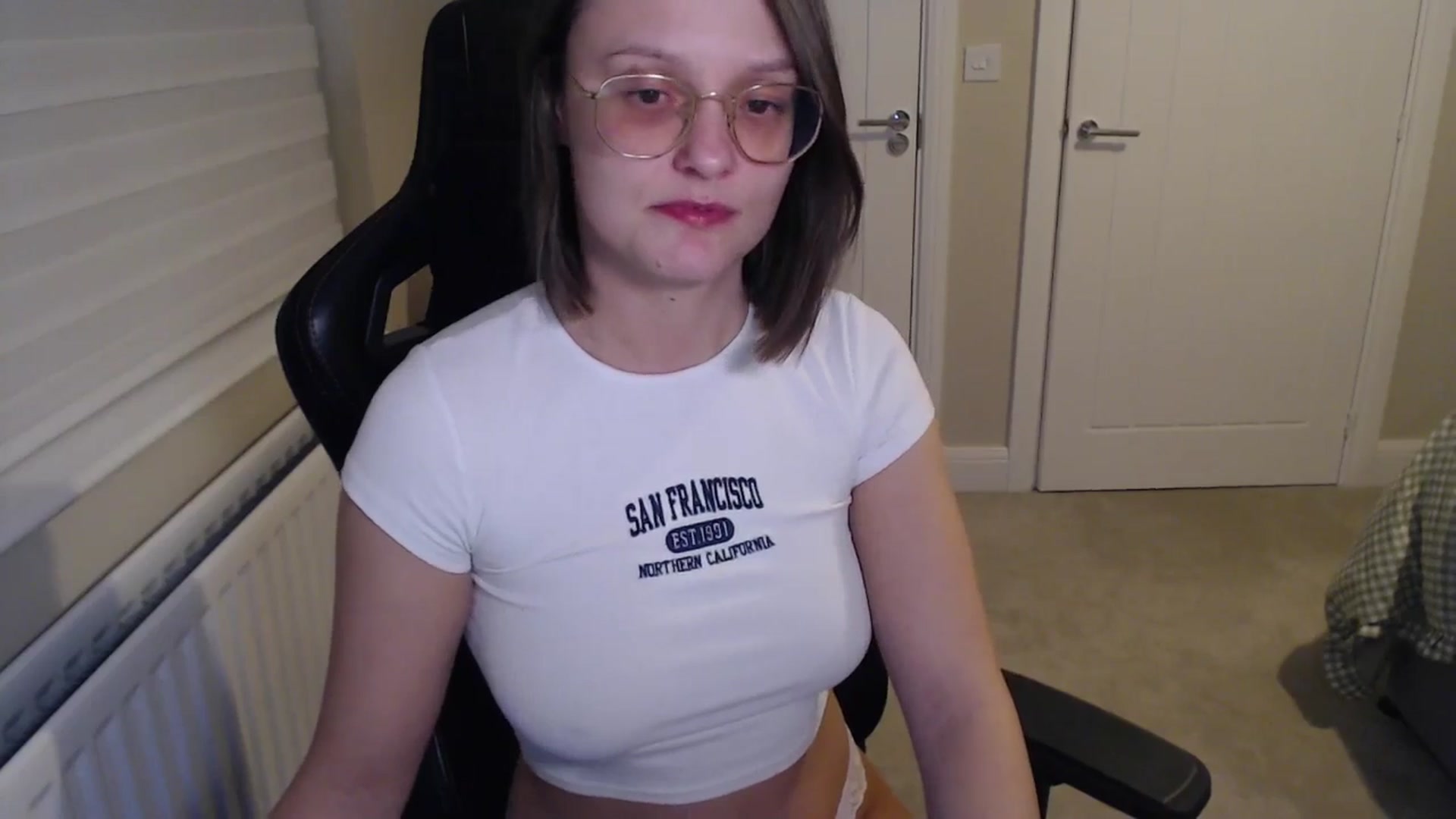 Gallery image thumbnail from Ruby_cutie's myfreecams stream on, 02/18/2026, 24:53 image 15 of 20