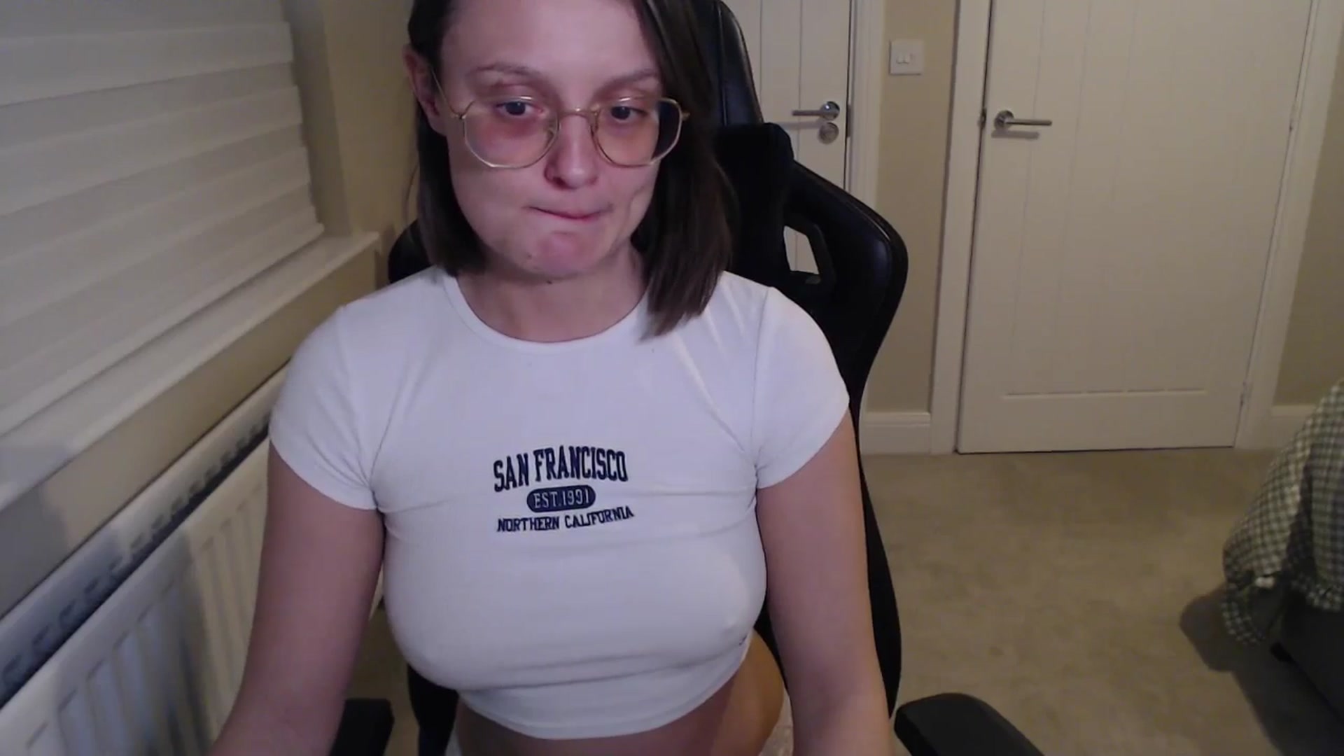 Gallery image thumbnail from Ruby_cutie's myfreecams stream on, 02/18/2026, 24:53 image 17 of 20