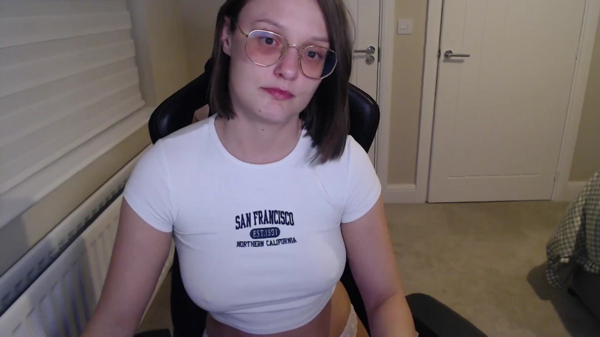 Gallery image thumbnail from Ruby_cutie's myfreecams stream on, 02/18/2026, 24:53 image 11 of 20