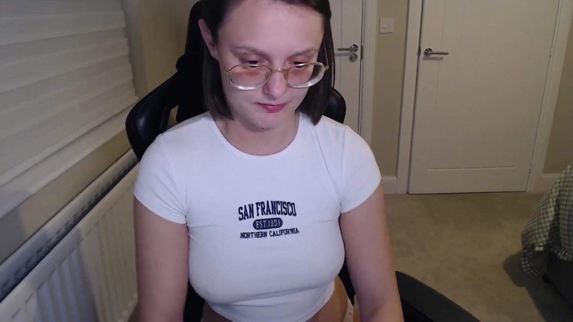 Gallery image thumbnail from Ruby_cutie's myfreecams stream on, 02/18/2026, 24:53 image 3 of 20